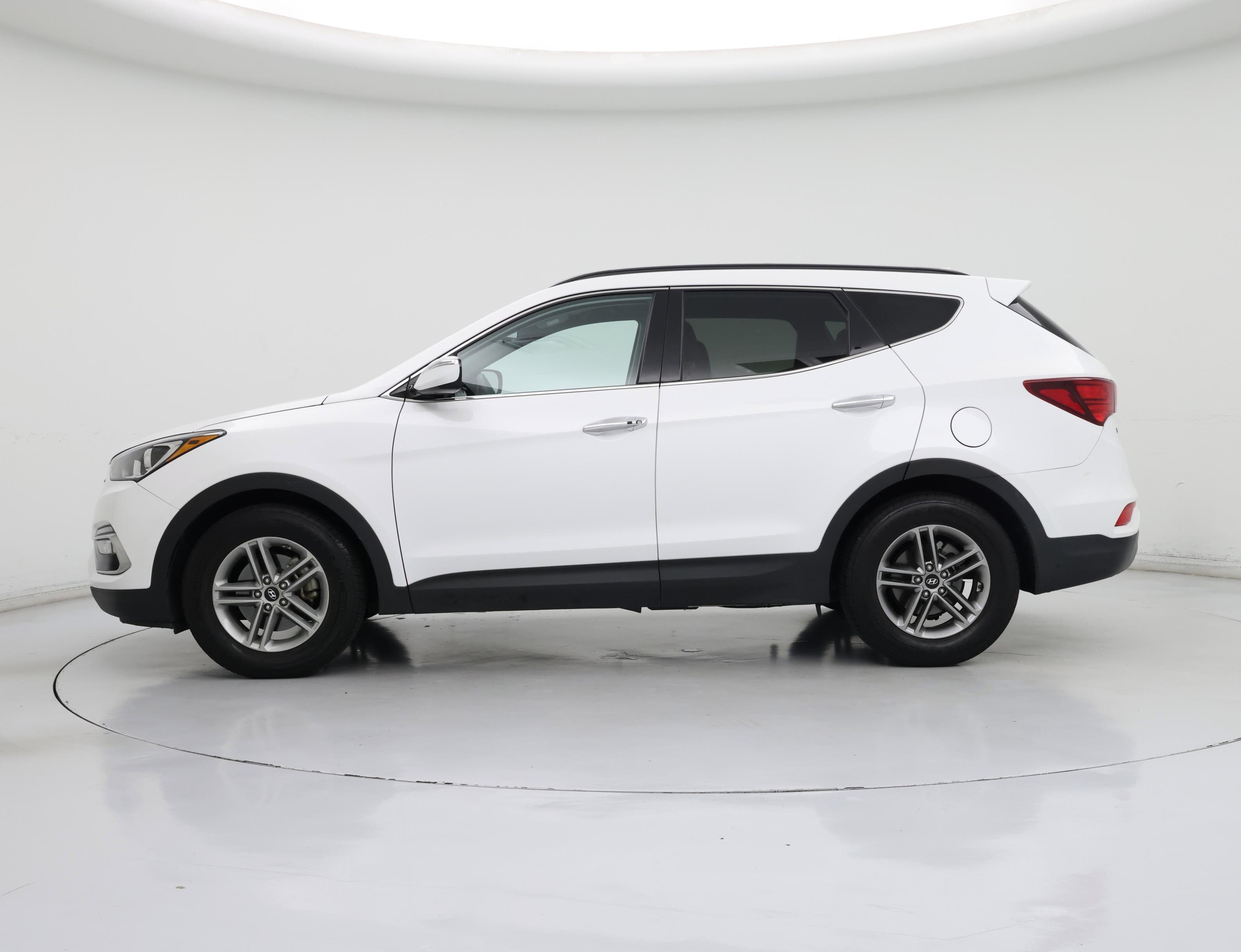 Thumbnail: 2018 Hyundai Santa Fe - 3