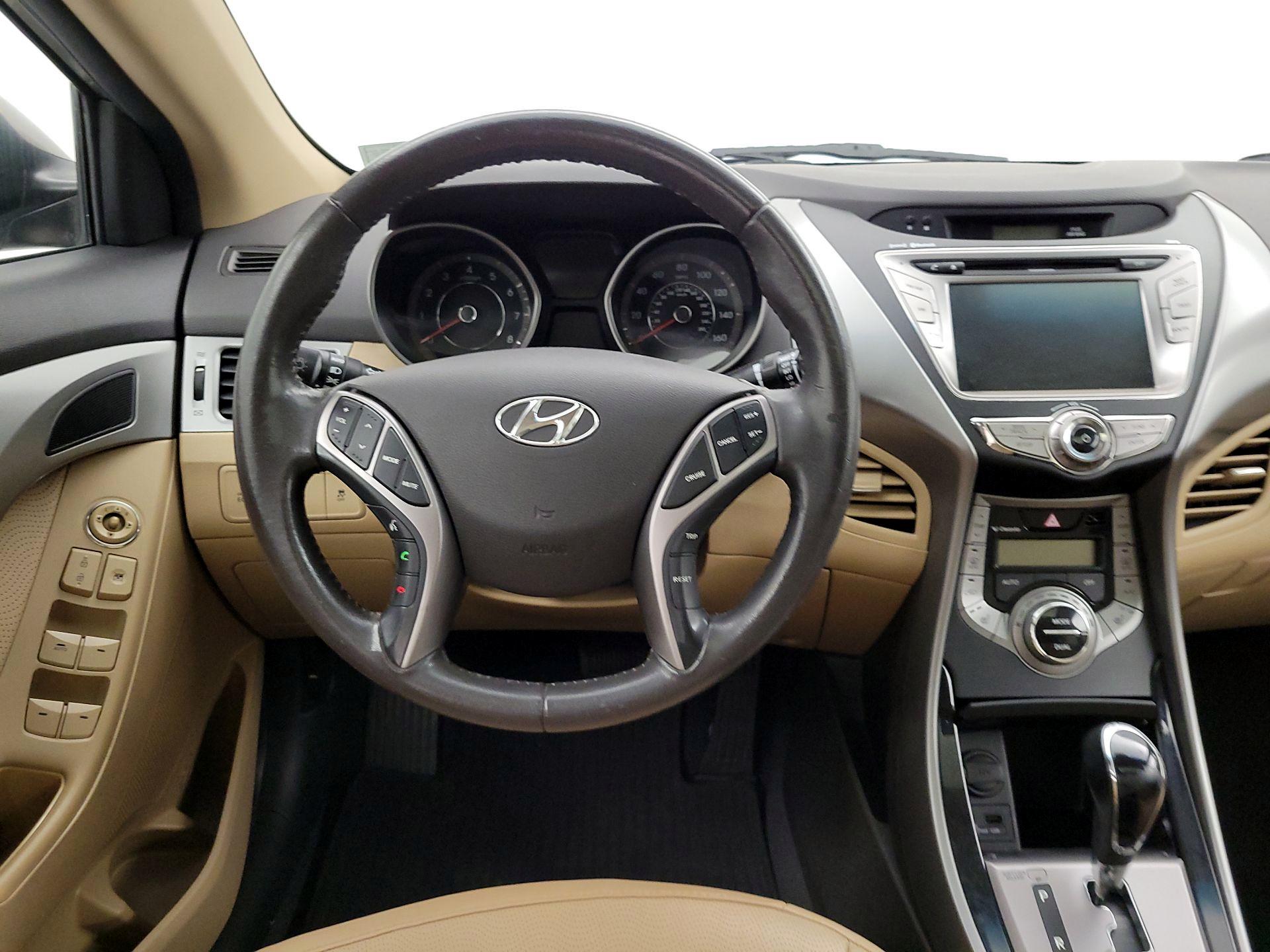 Thumbnail: 2013 Hyundai Elantra - 10
