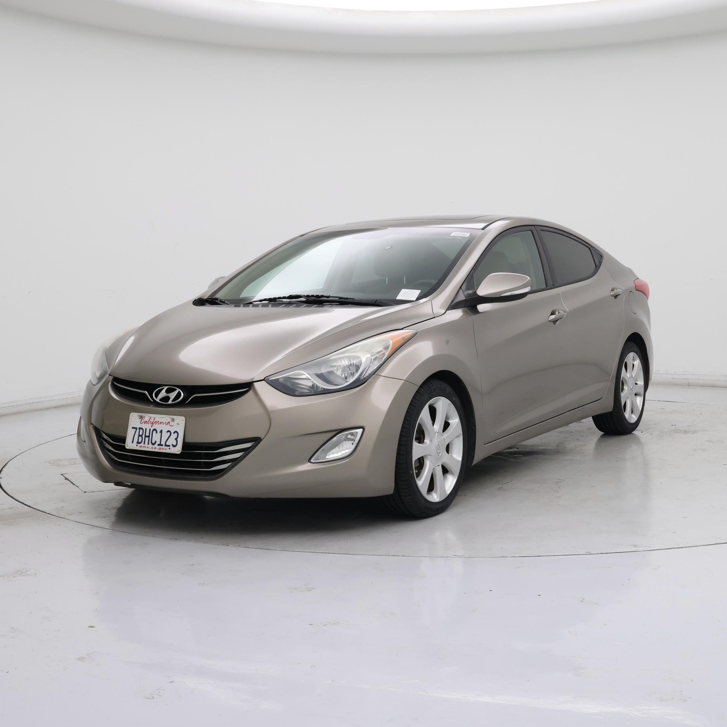 Thumbnail: 2013 Hyundai Elantra - 4