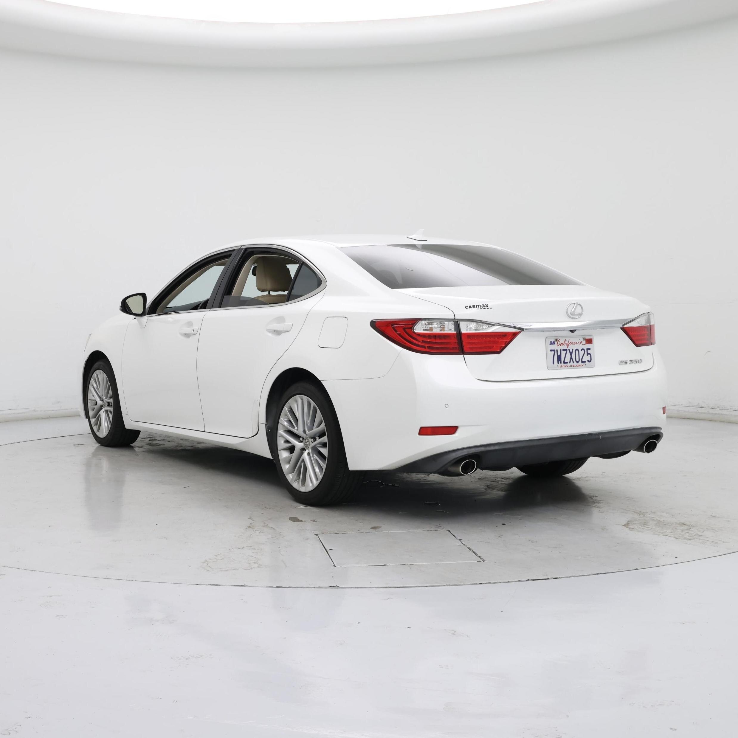 Thumbnail: 2014 Lexus ES - 2