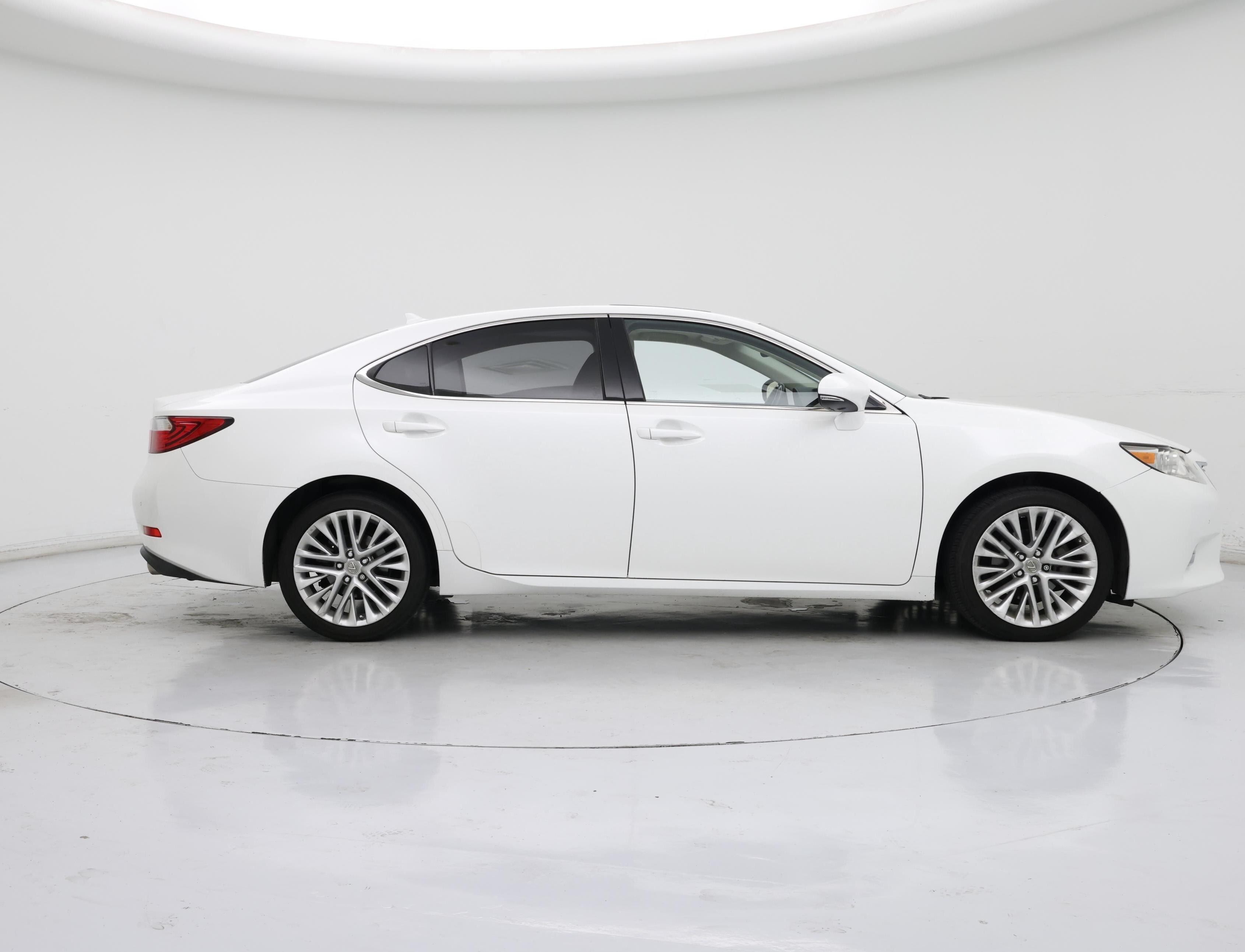 Thumbnail: 2014 Lexus ES - 7