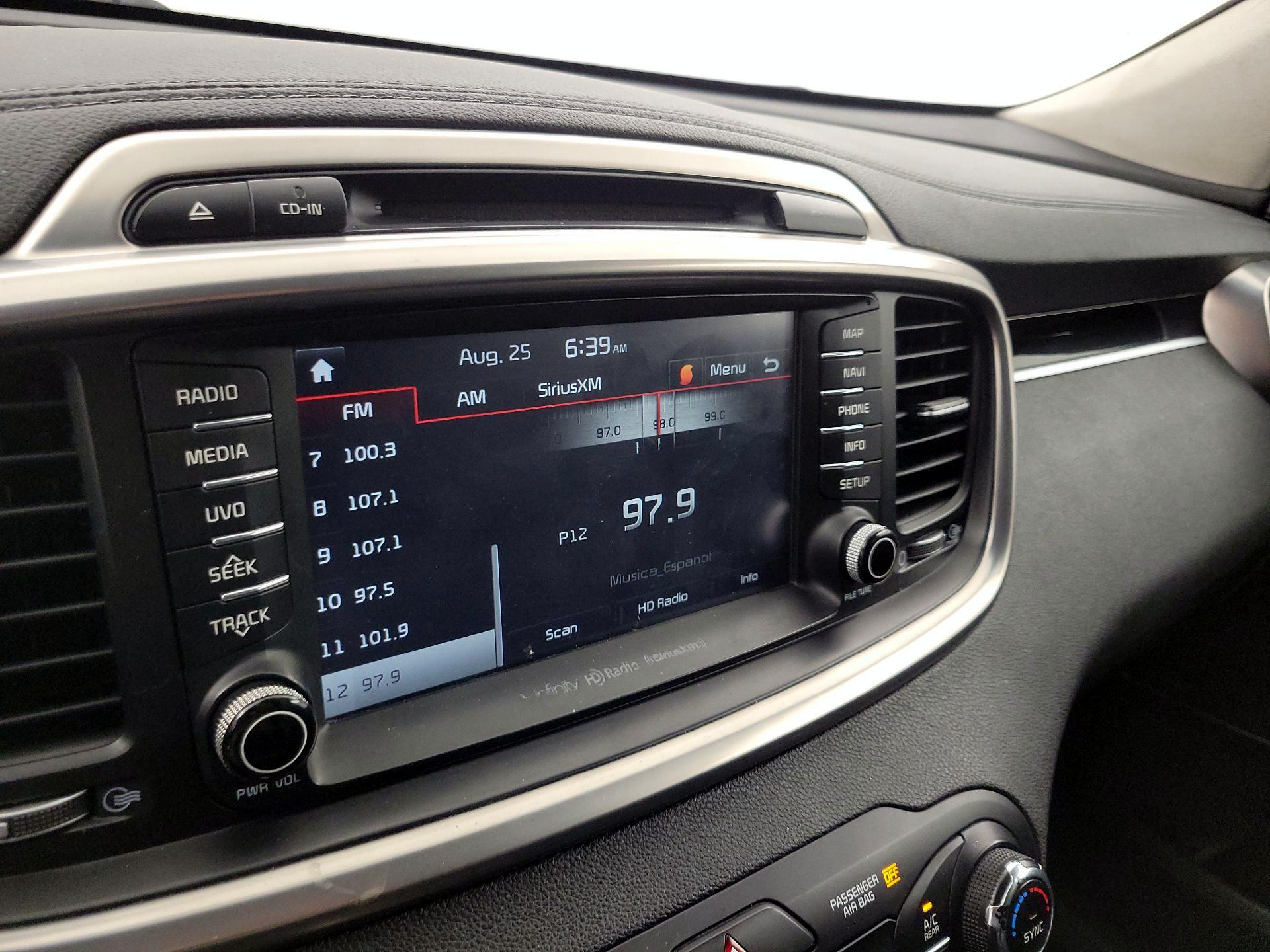 Thumbnail: 2016 Kia Sorento - 15