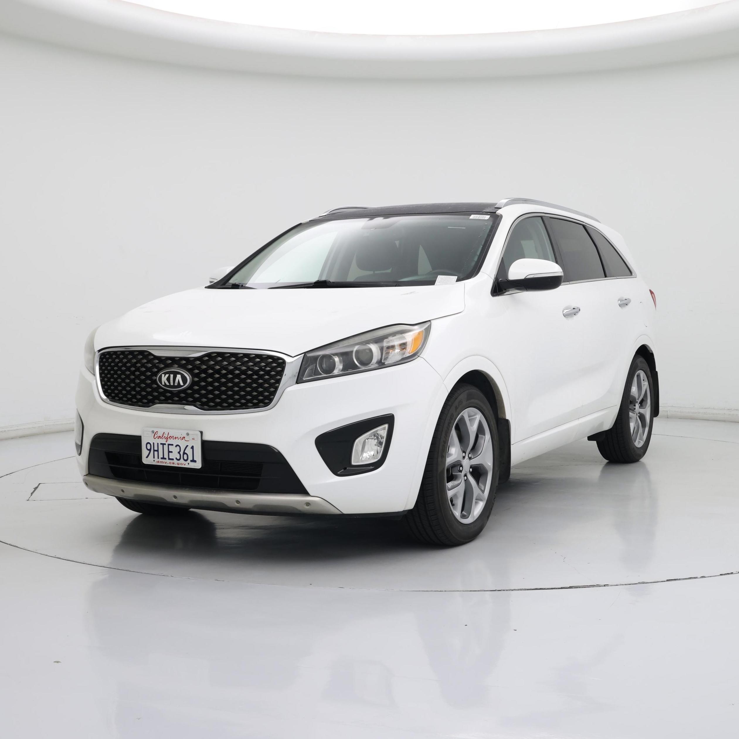 Thumbnail: 2016 Kia Sorento - 4