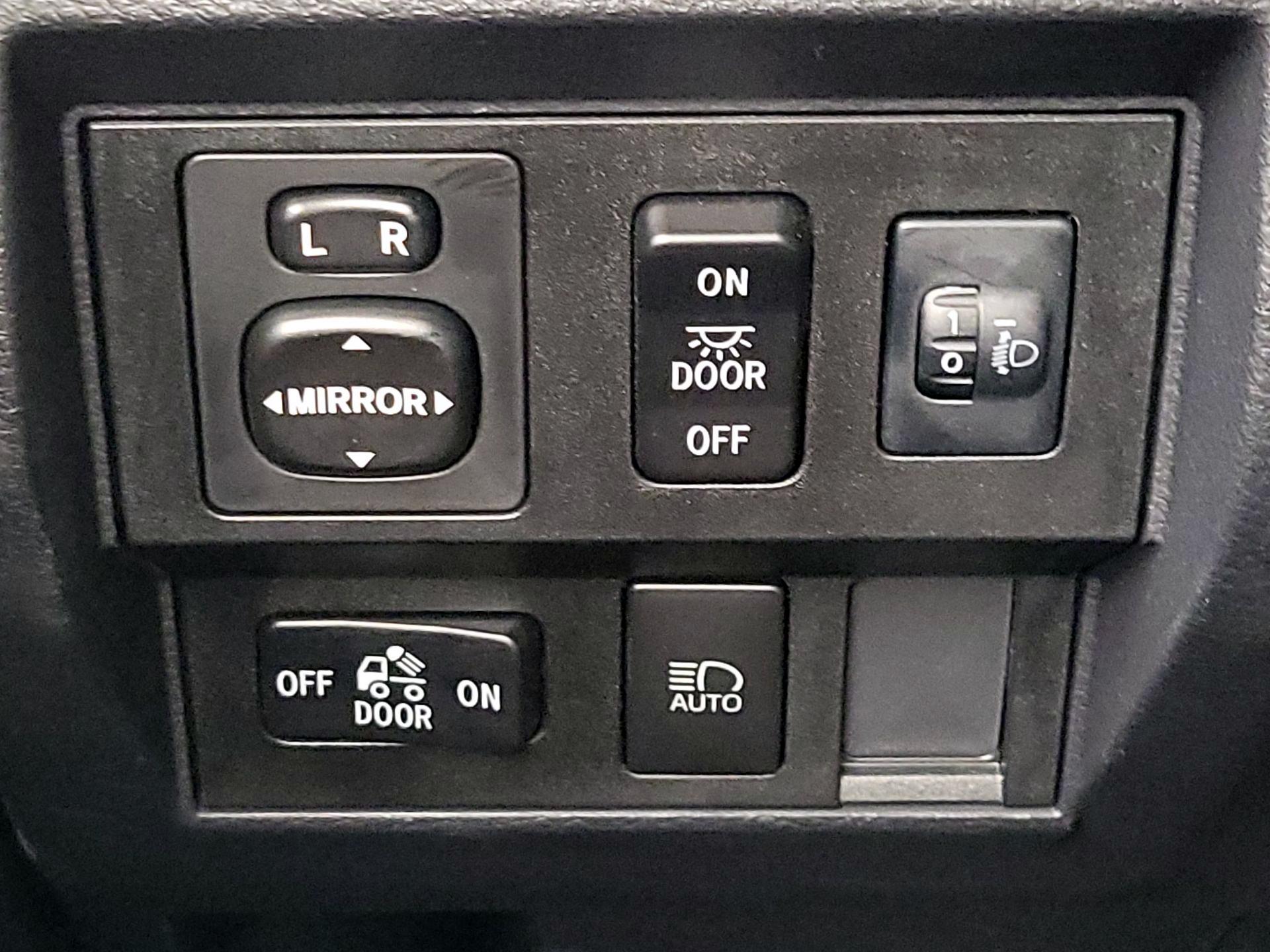 Thumbnail: 2019 Toyota Tundra - 13