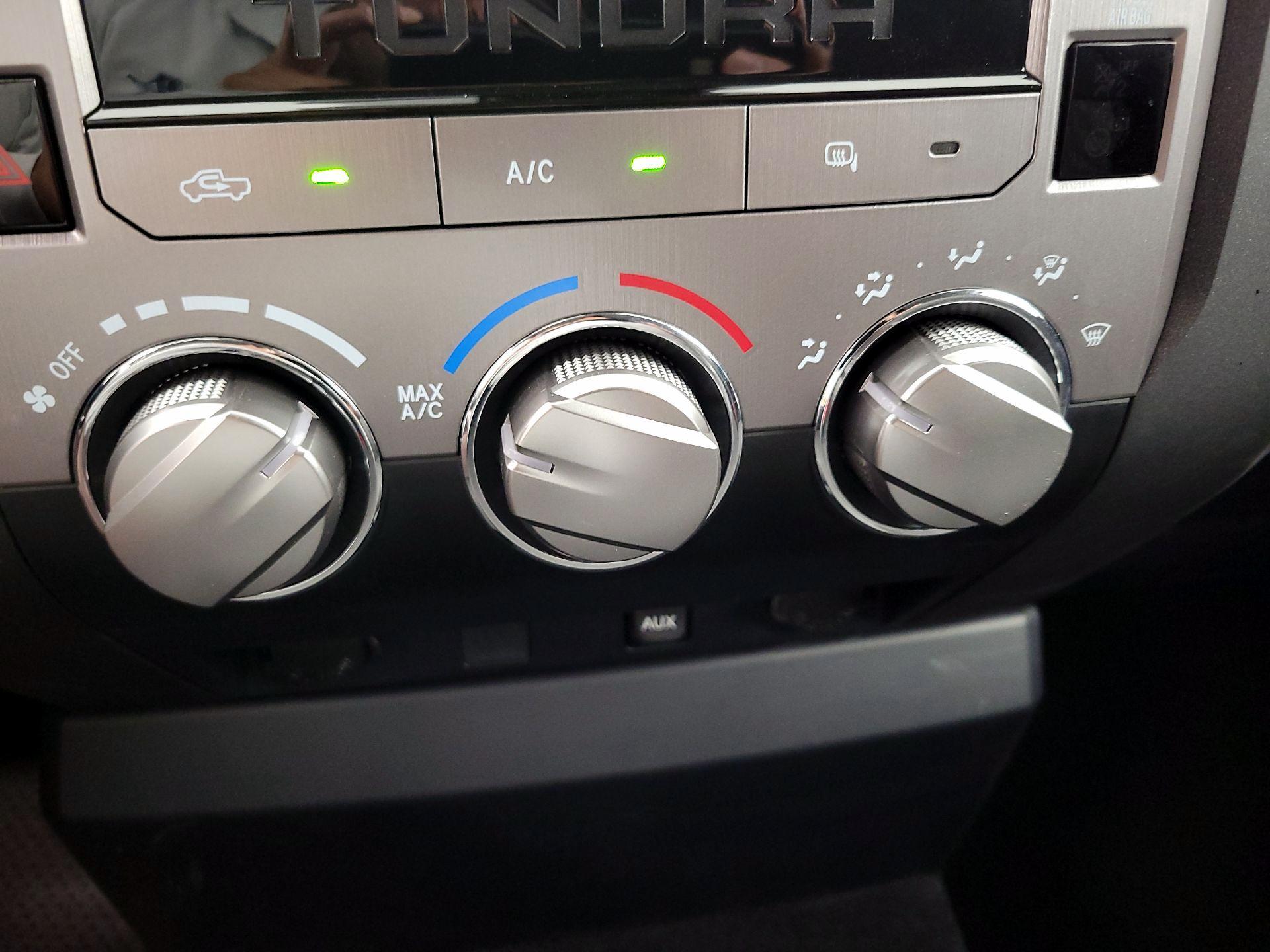 Thumbnail: 2019 Toyota Tundra - 16