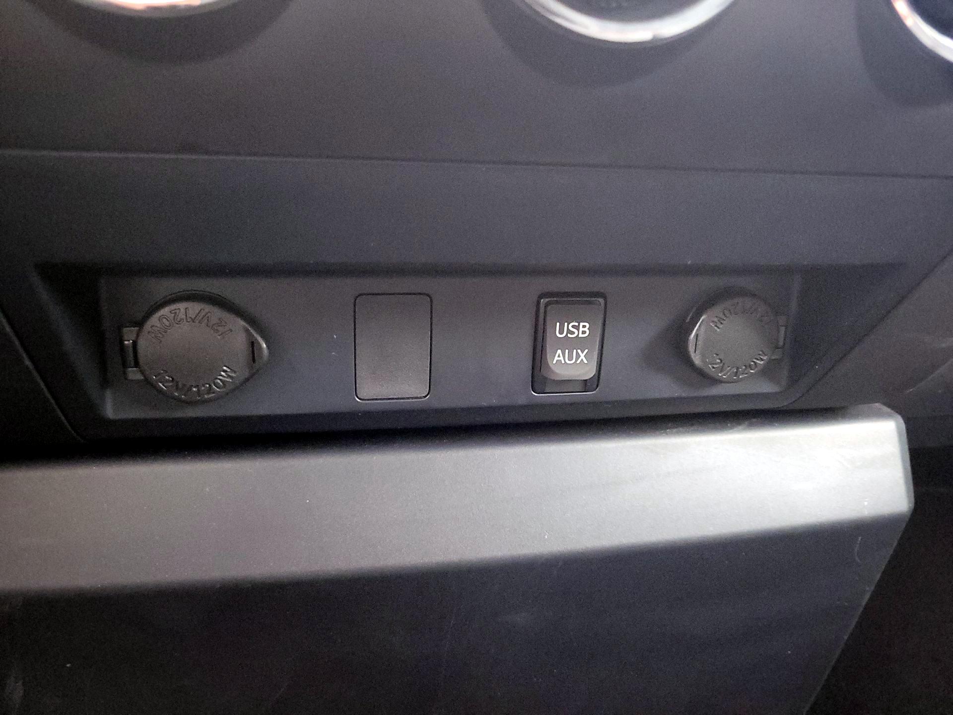 Thumbnail: 2019 Toyota Tundra - 18