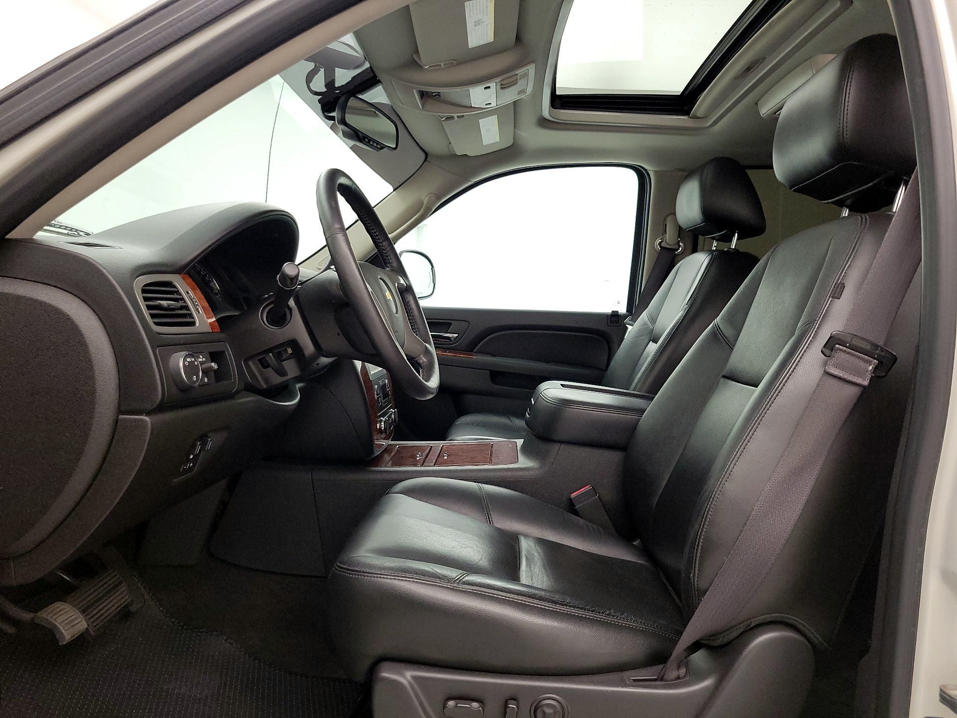 Thumbnail: 2013 Chevrolet Avalanche 1500 - 11