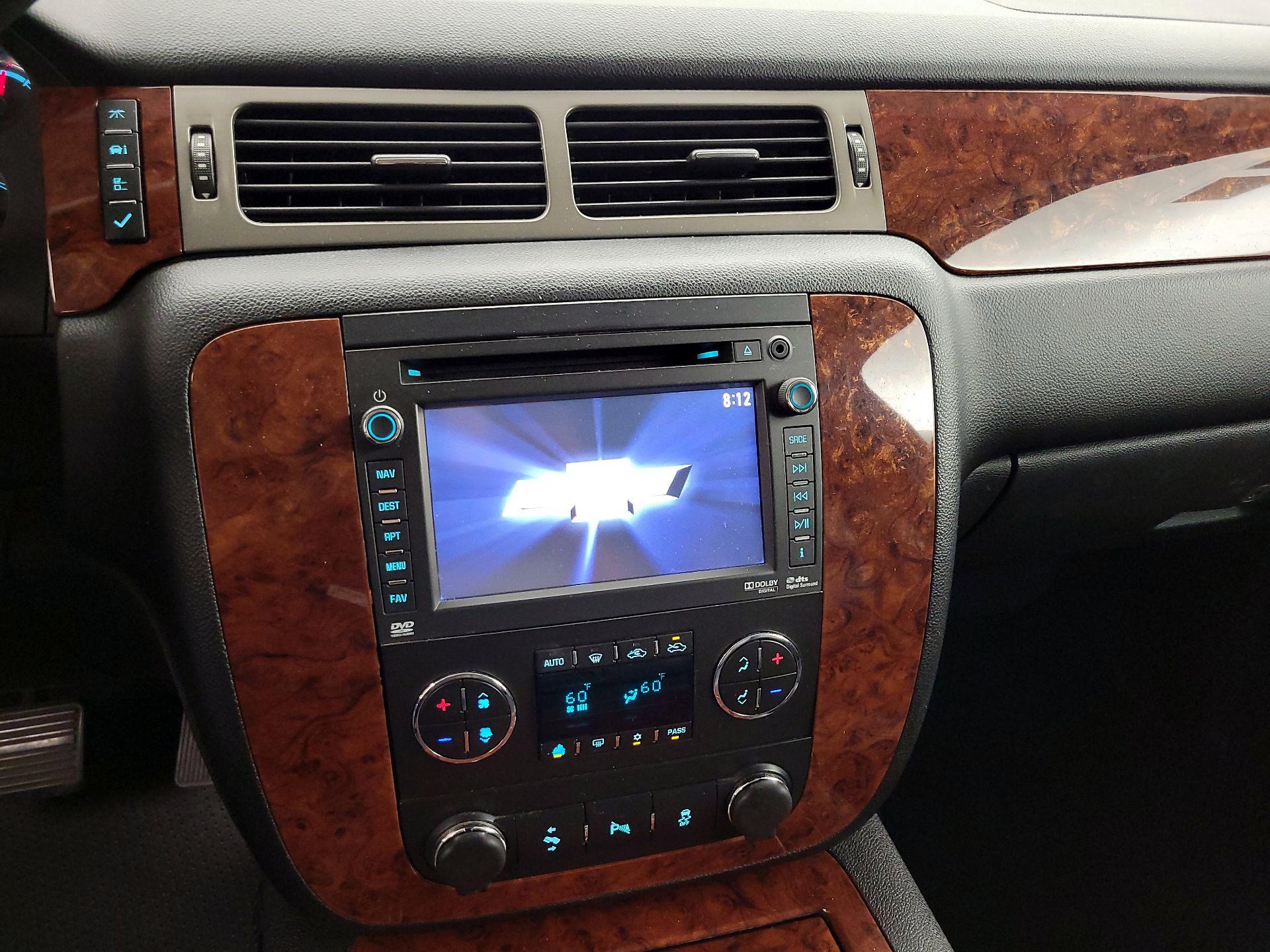Thumbnail: 2013 Chevrolet Avalanche 1500 - 17