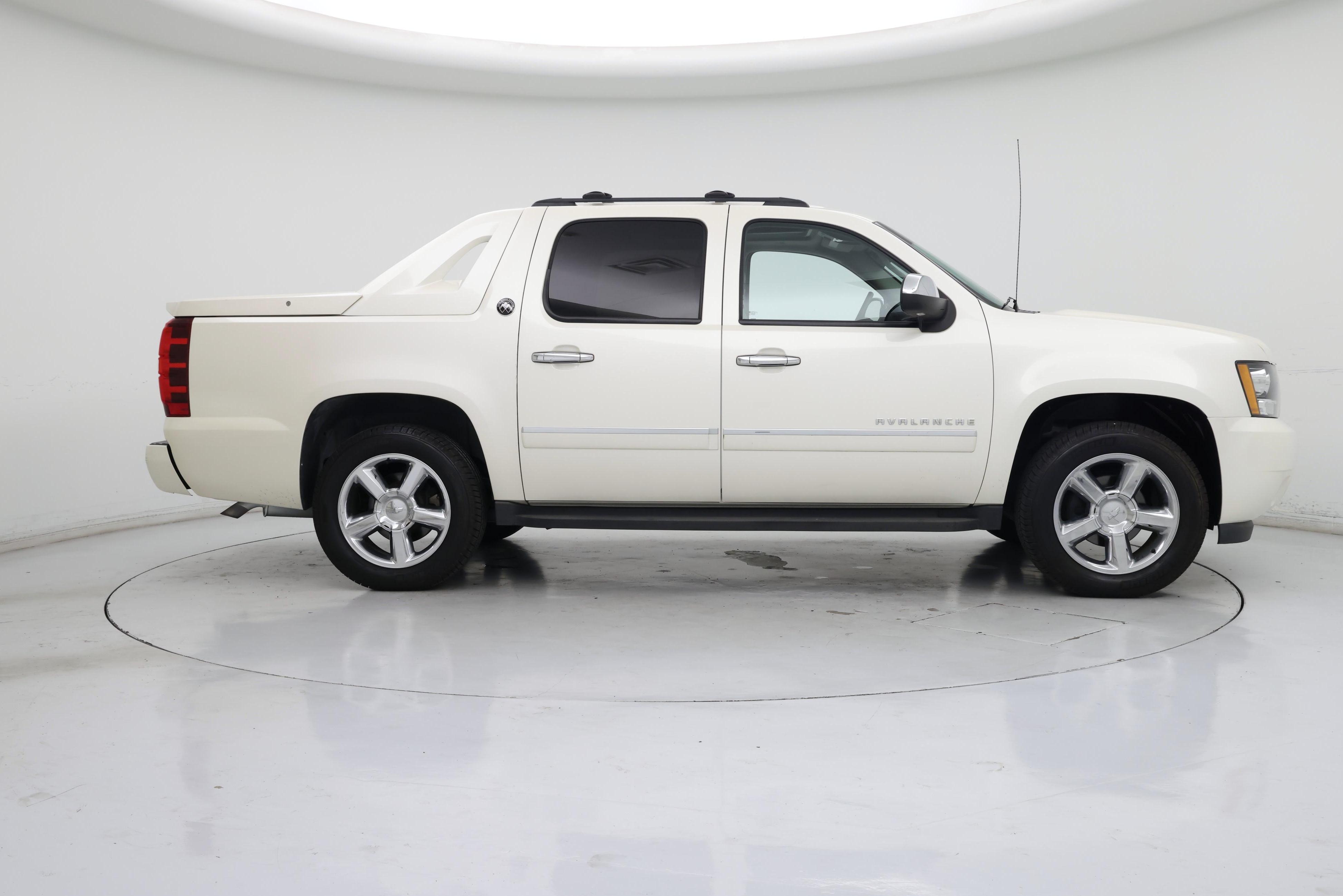 Thumbnail: 2013 Chevrolet Avalanche 1500 - 7