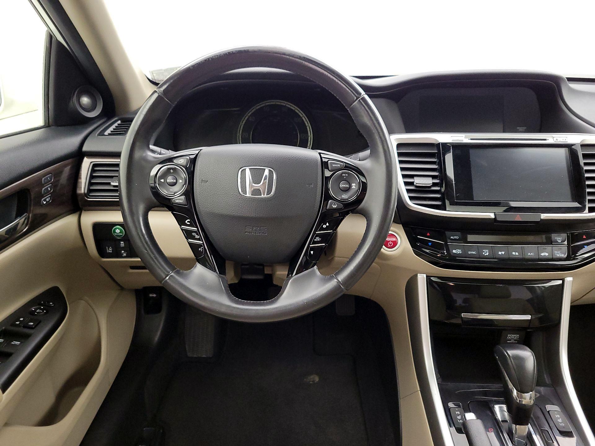 Thumbnail: 2017 Honda Accord - 10