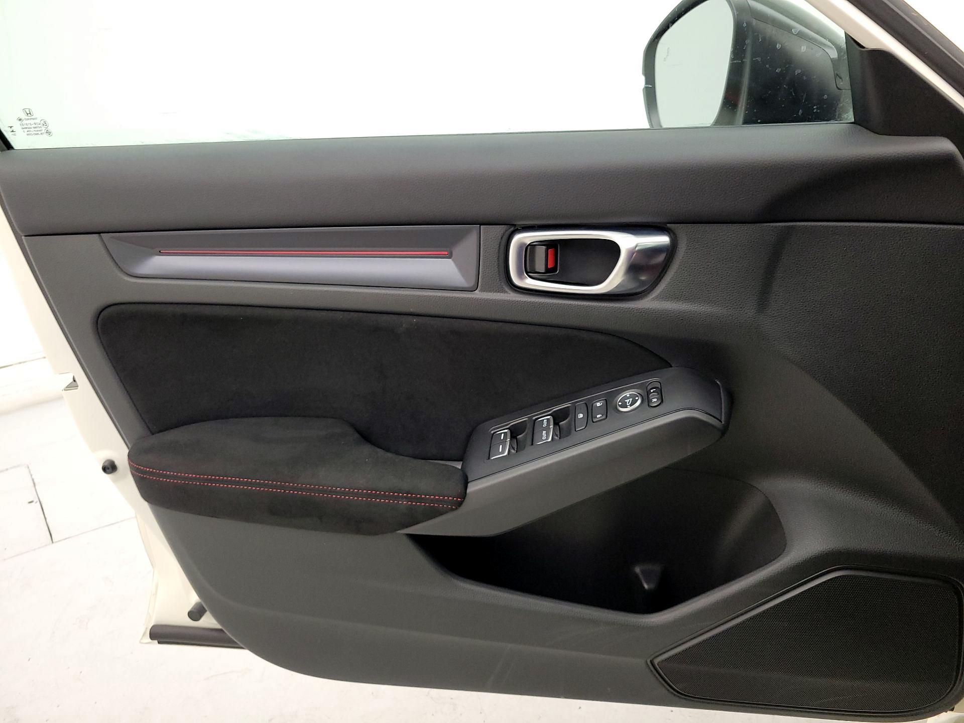 Thumbnail: 2024 Honda Civic - 12