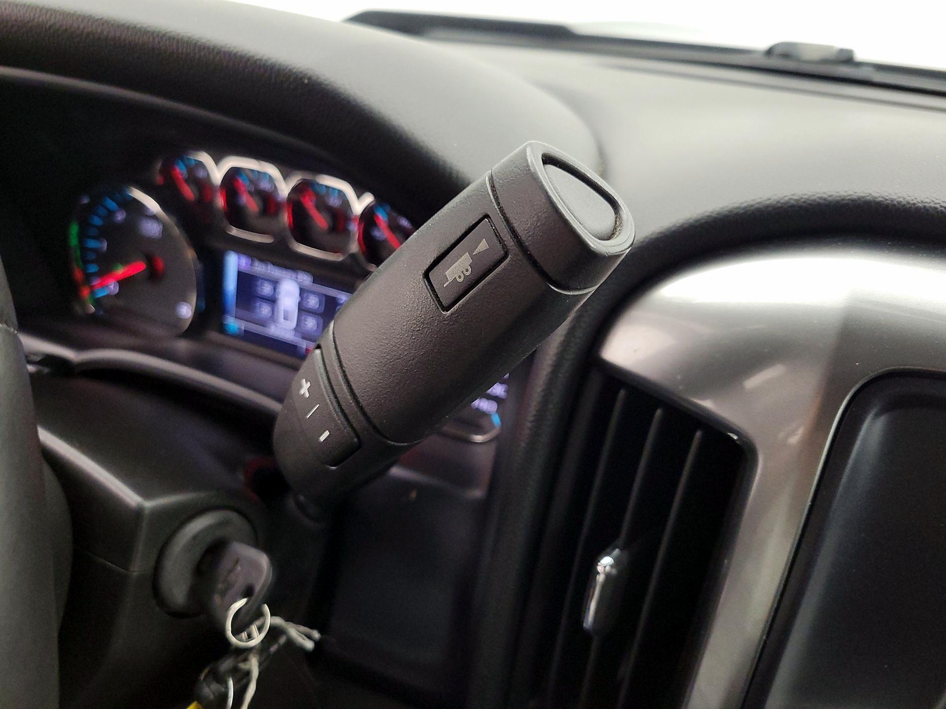 Thumbnail: 2017 Chevrolet Silverado 1500 - 18
