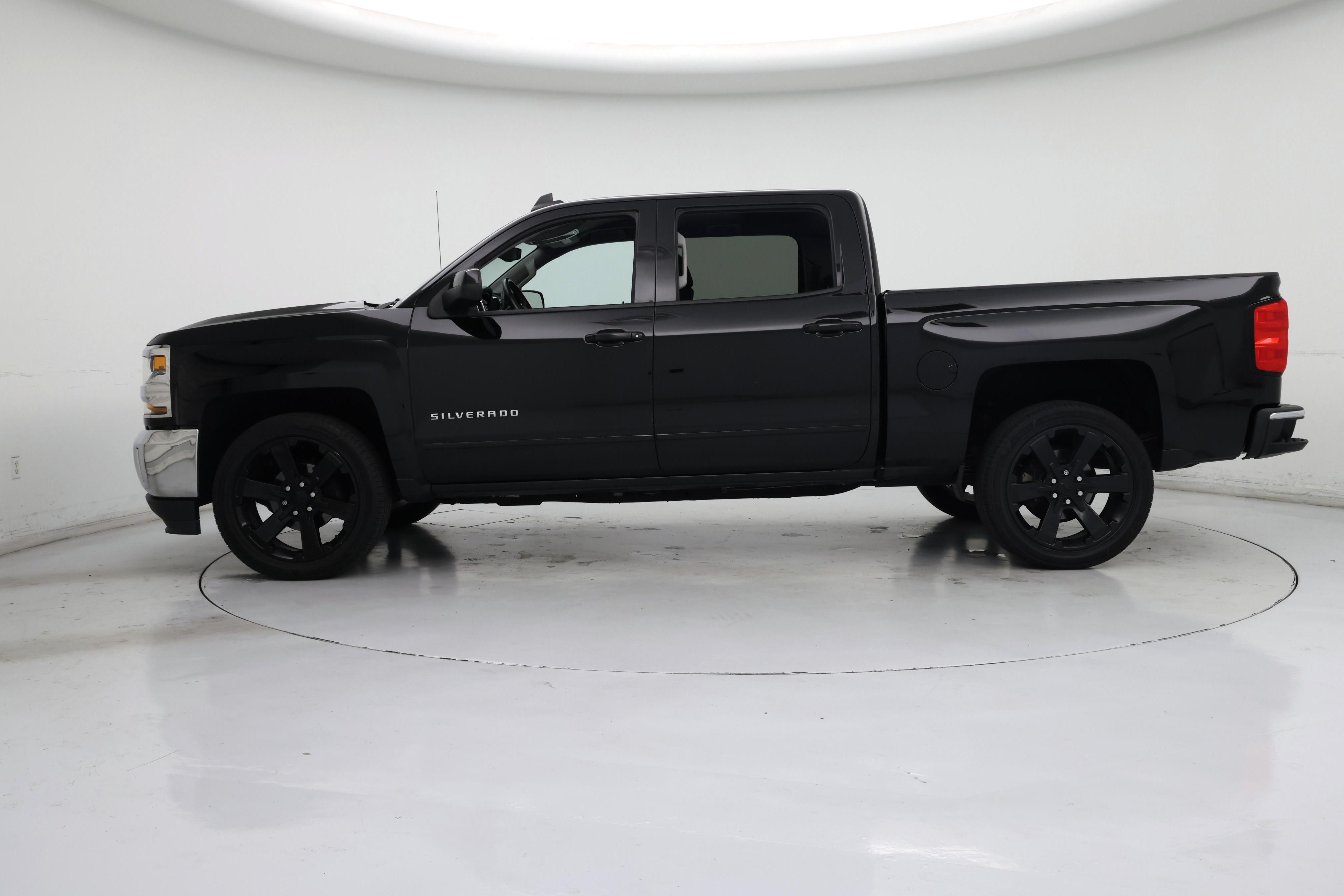 Thumbnail: 2017 Chevrolet Silverado 1500 - 3