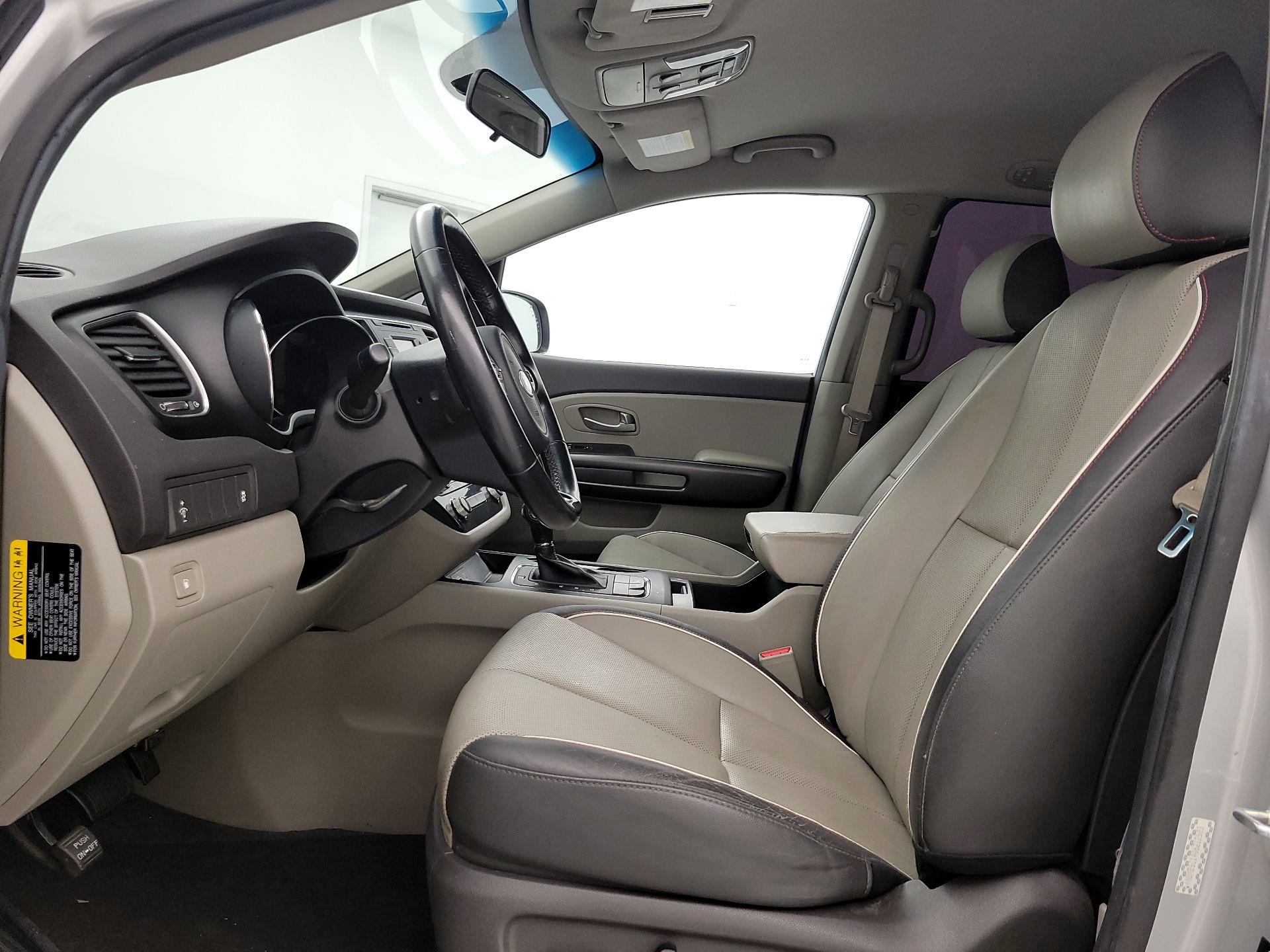 Thumbnail: 2016 Kia Sedona - 11