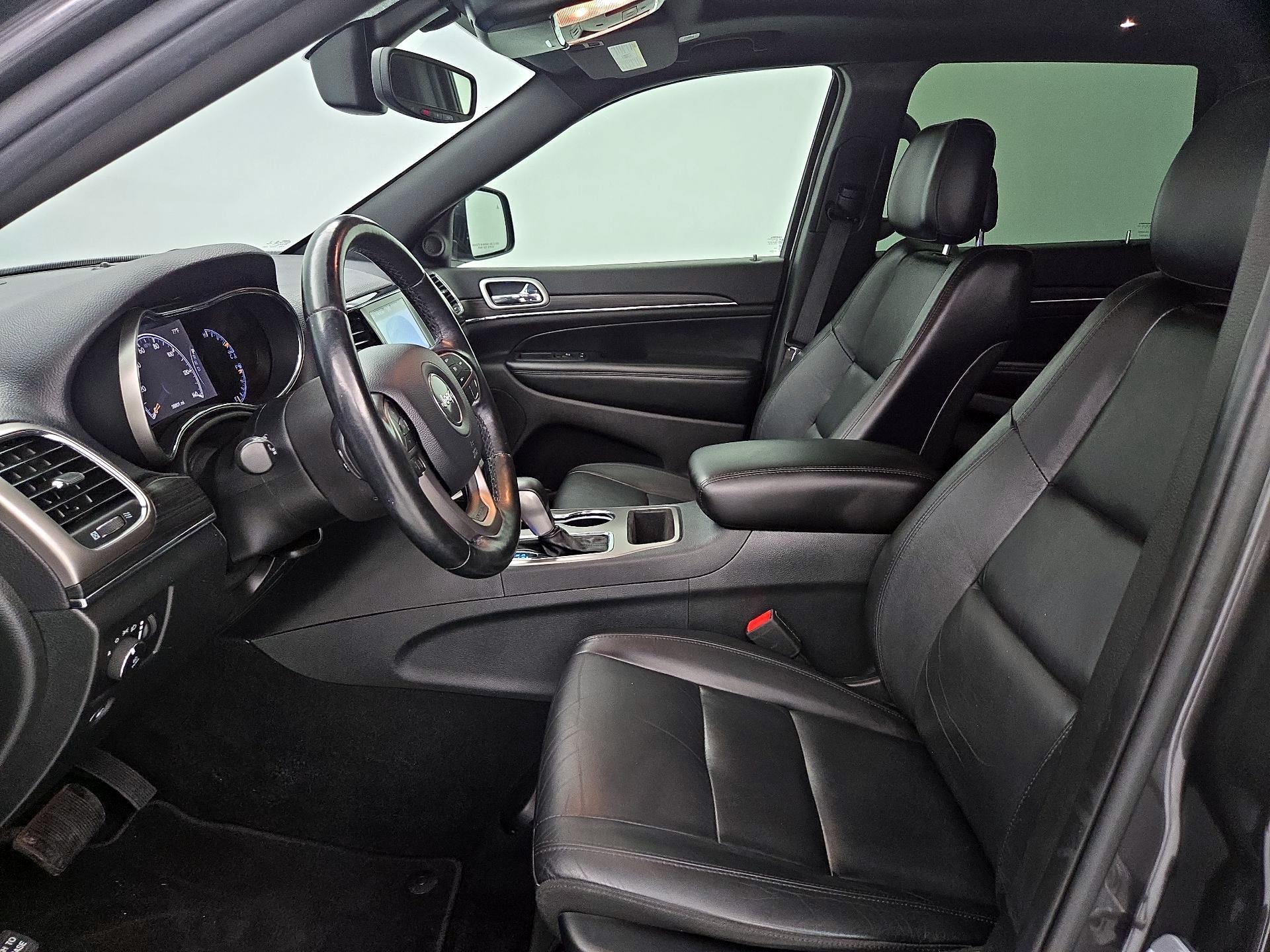 Thumbnail: 2020 Jeep Grand Cherokee - 11