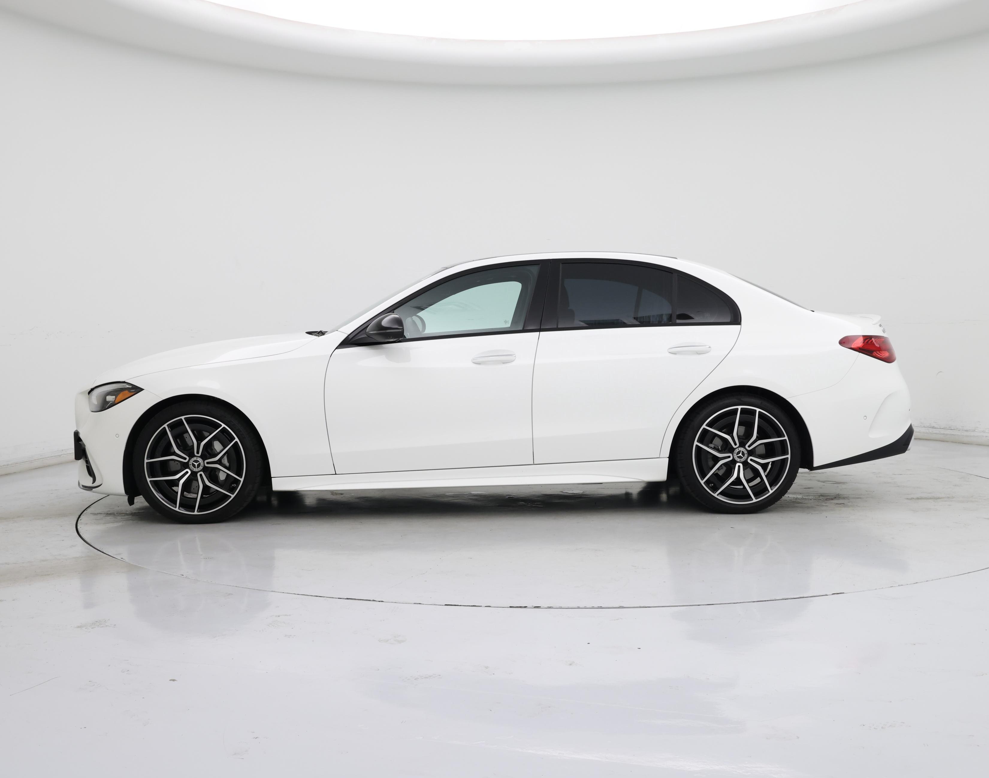 Thumbnail: 2023 Mercedes-Benz C-Class - 3
