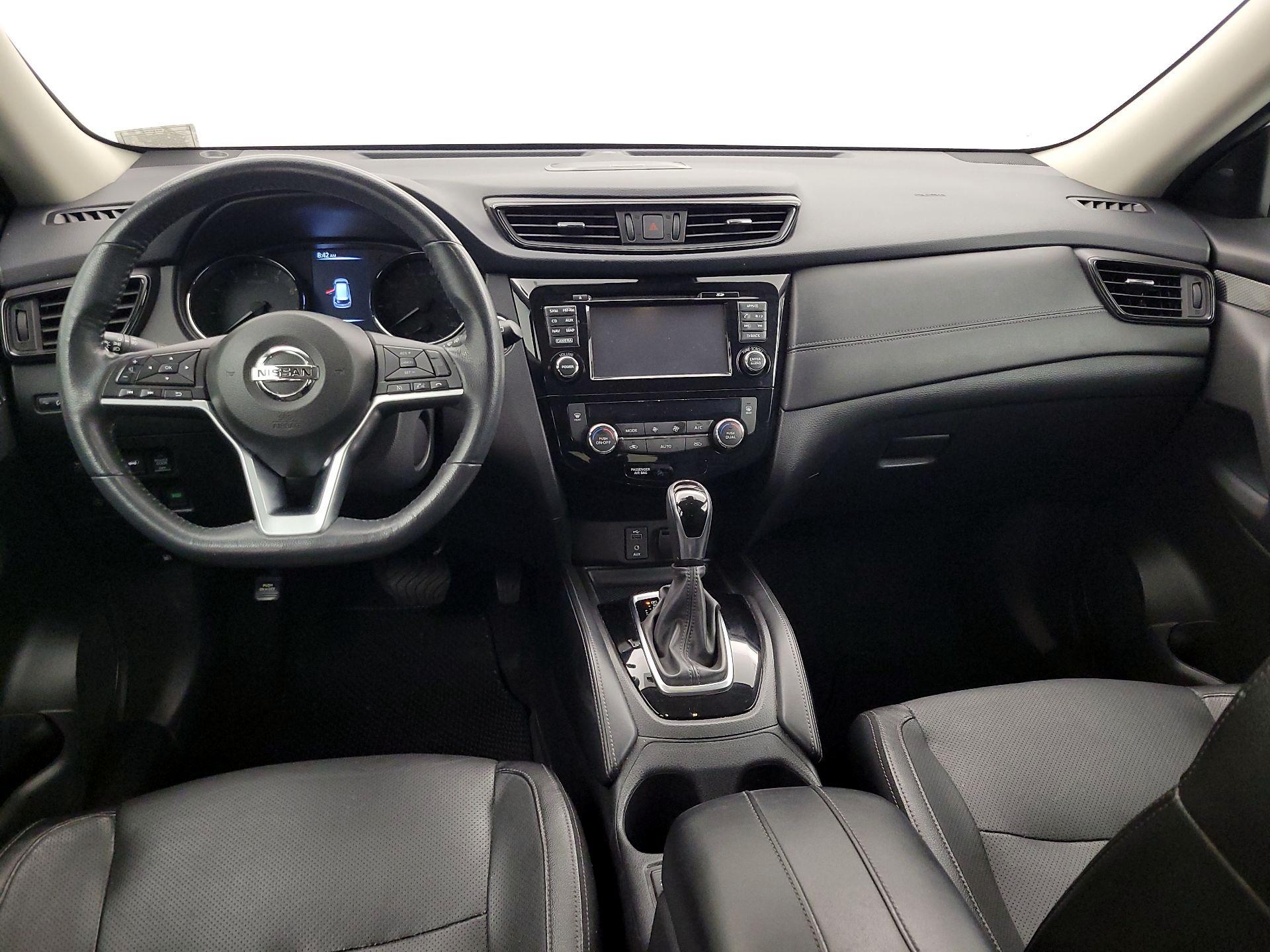 Thumbnail: 2017 Nissan Rogue - 9