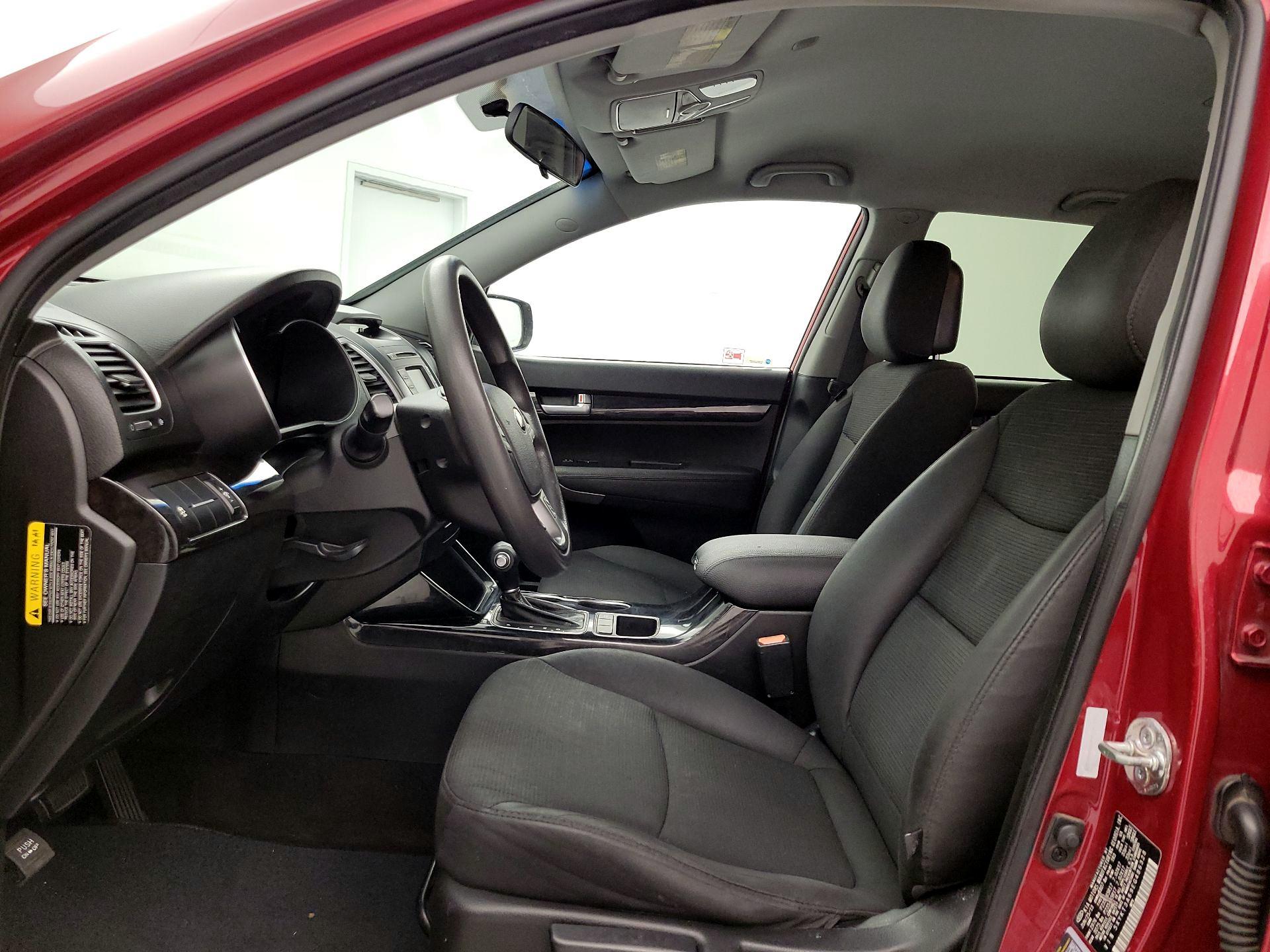 Thumbnail: 2014 Kia Sorento - 11