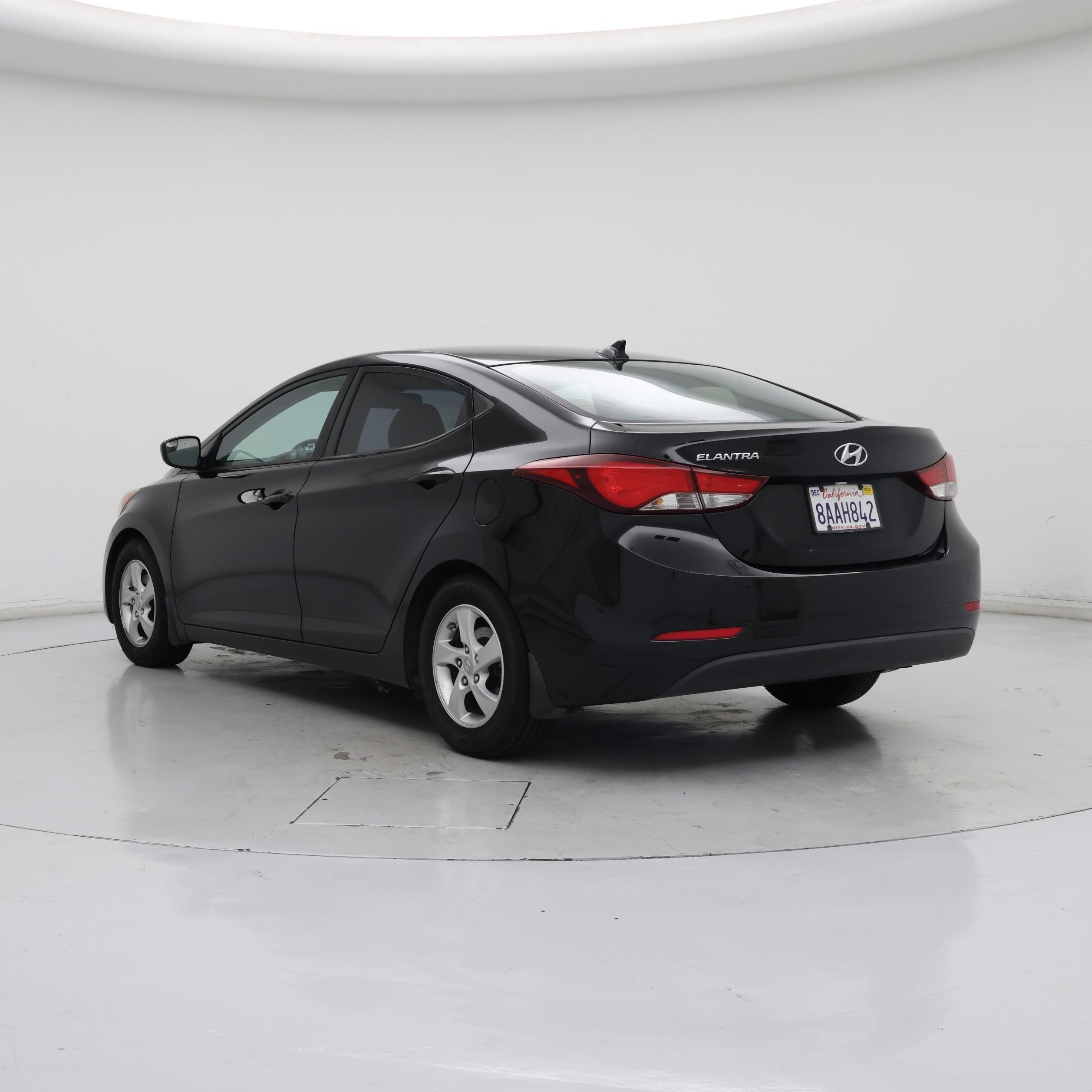 Thumbnail: 2015 Hyundai Elantra - 2