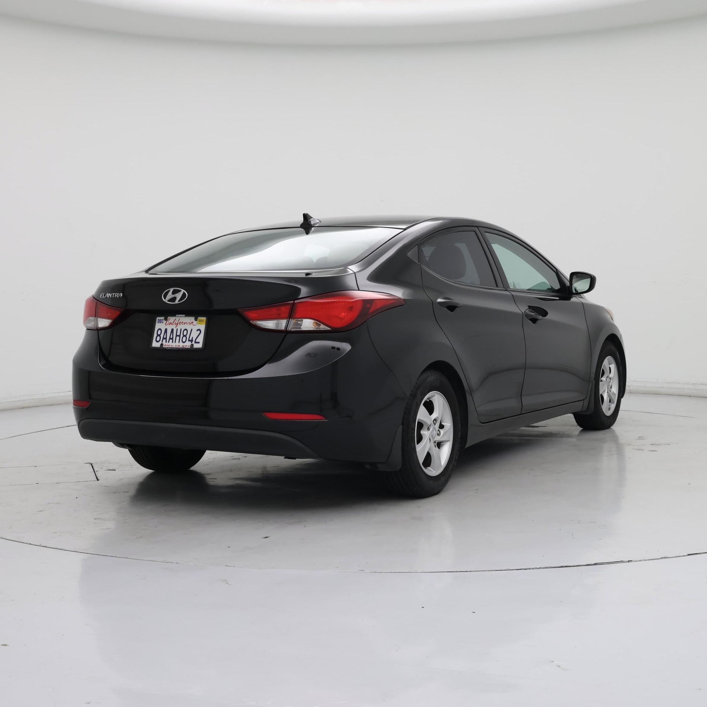 Thumbnail: 2015 Hyundai Elantra - 8