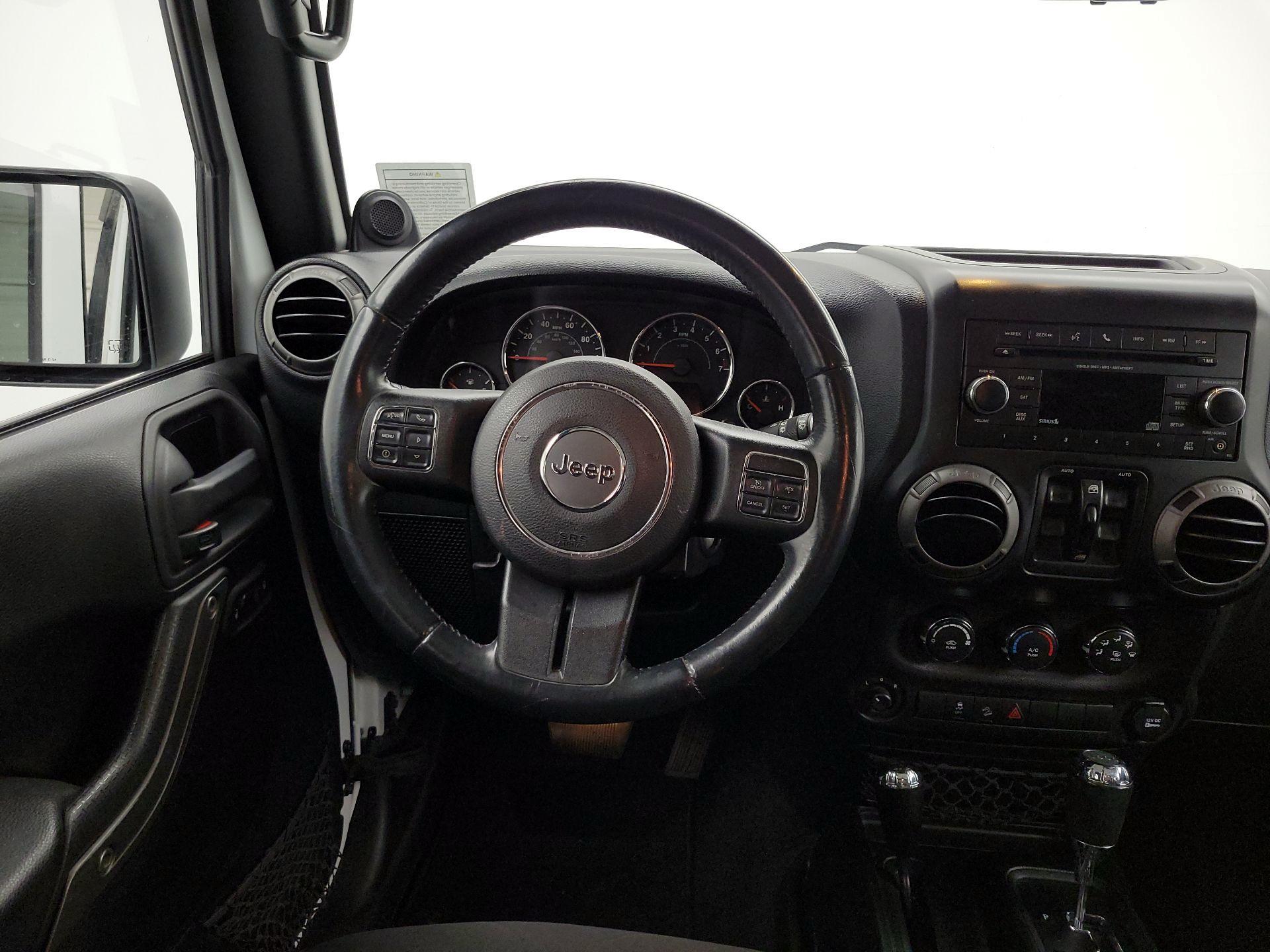 Thumbnail: 2014 Jeep Wrangler - 10