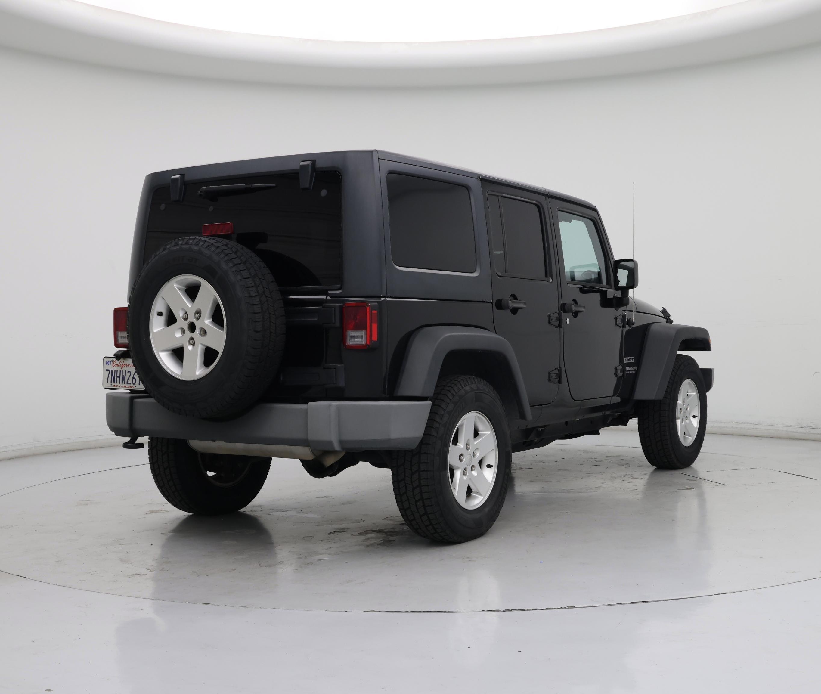 Thumbnail: 2015 Jeep Wrangler - 8