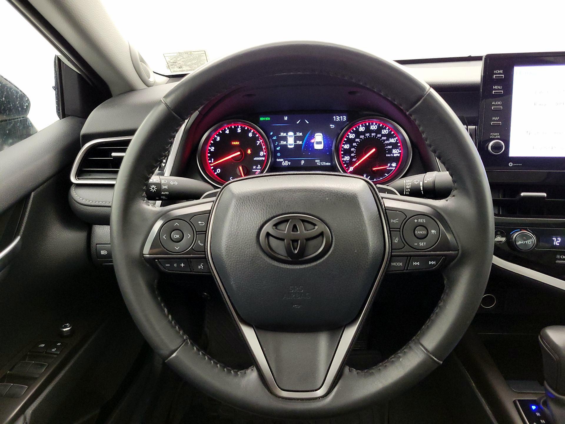 Thumbnail: 2023 Toyota Camry - 10