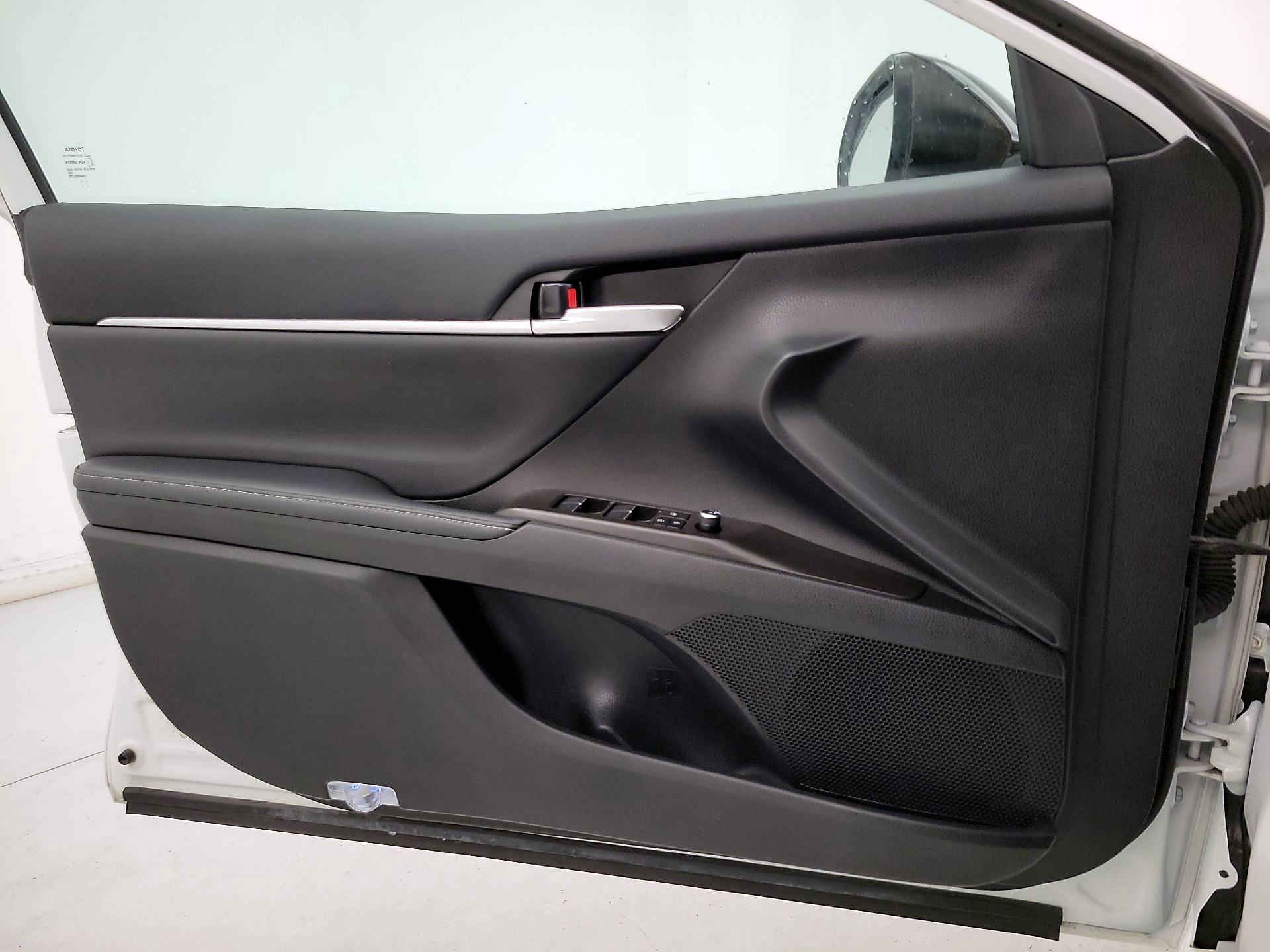Thumbnail: 2023 Toyota Camry - 12