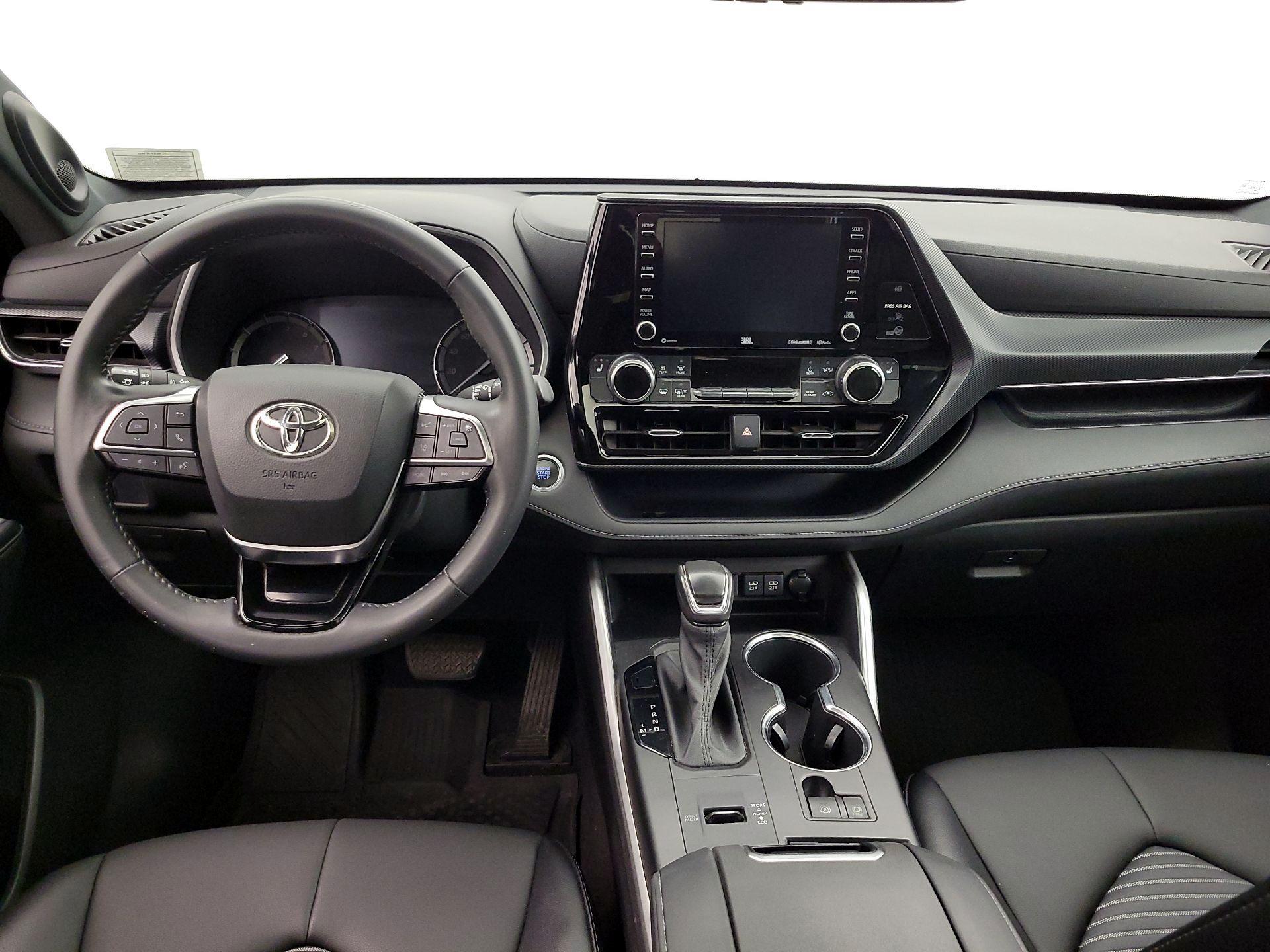 Thumbnail: 2021 Toyota Highlander - 9