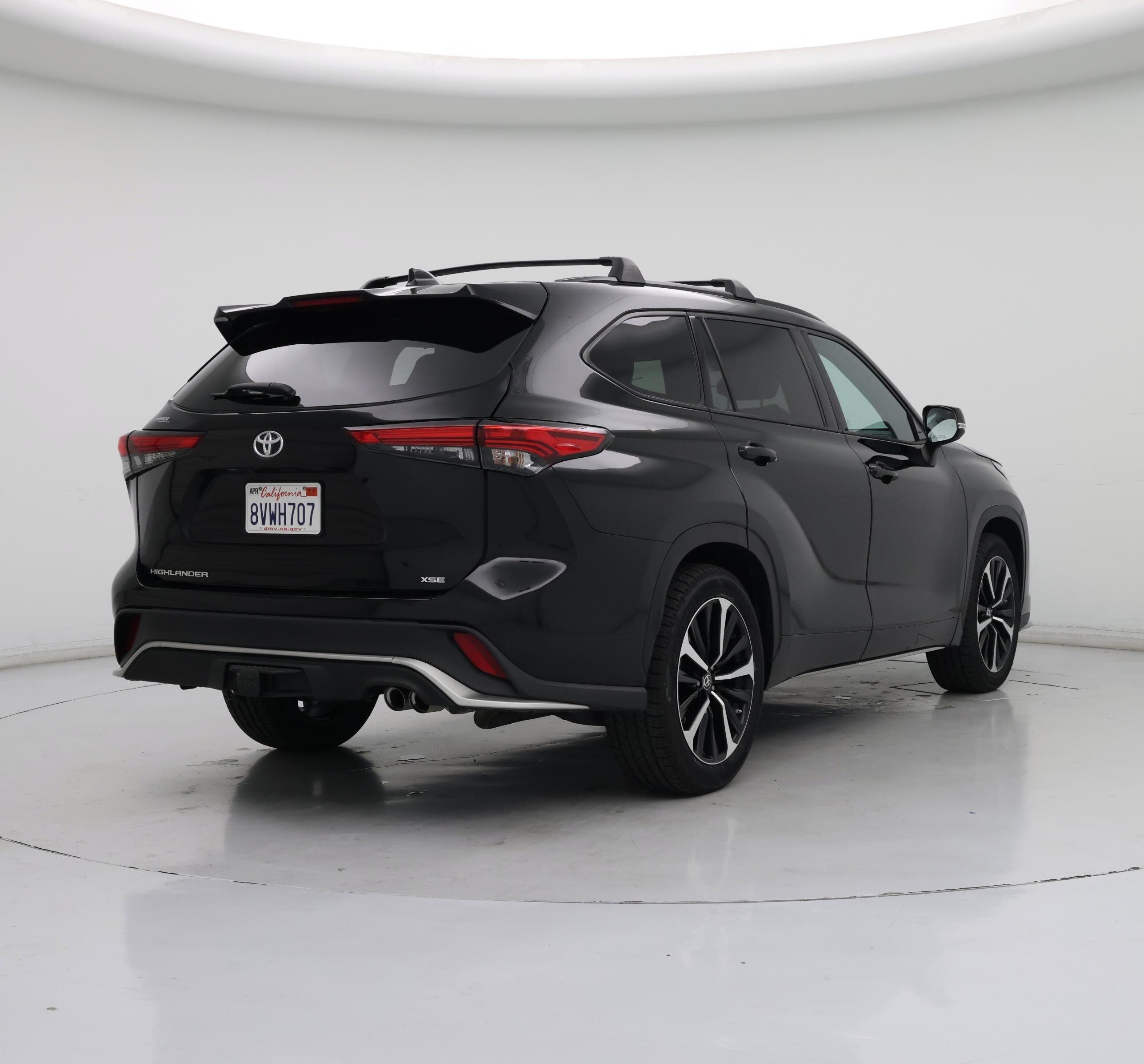 Thumbnail: 2021 Toyota Highlander - 8