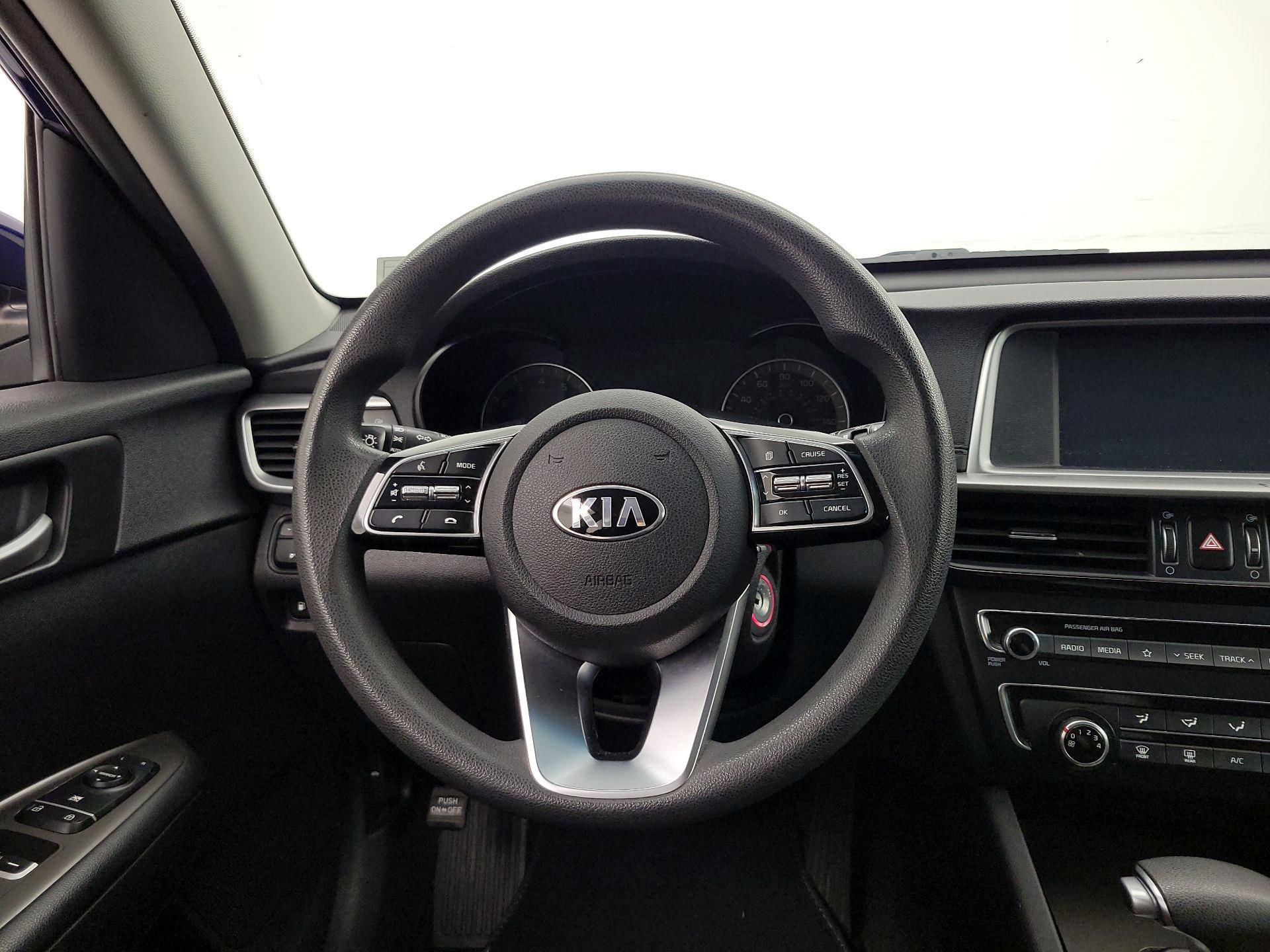 Thumbnail: 2019 Kia Optima - 10