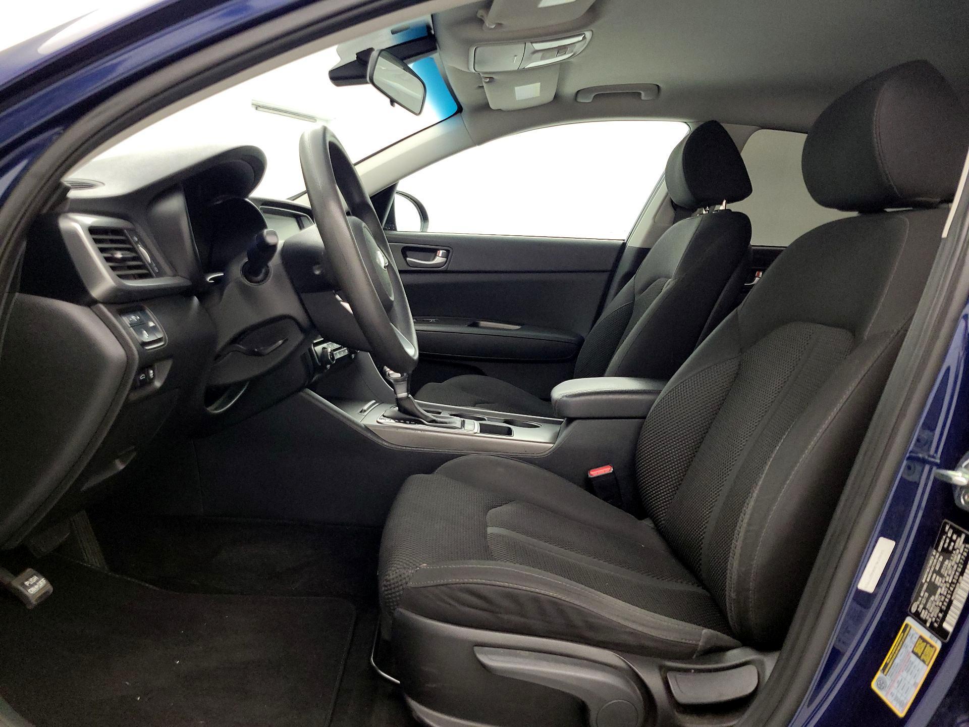 Thumbnail: 2019 Kia Optima - 11