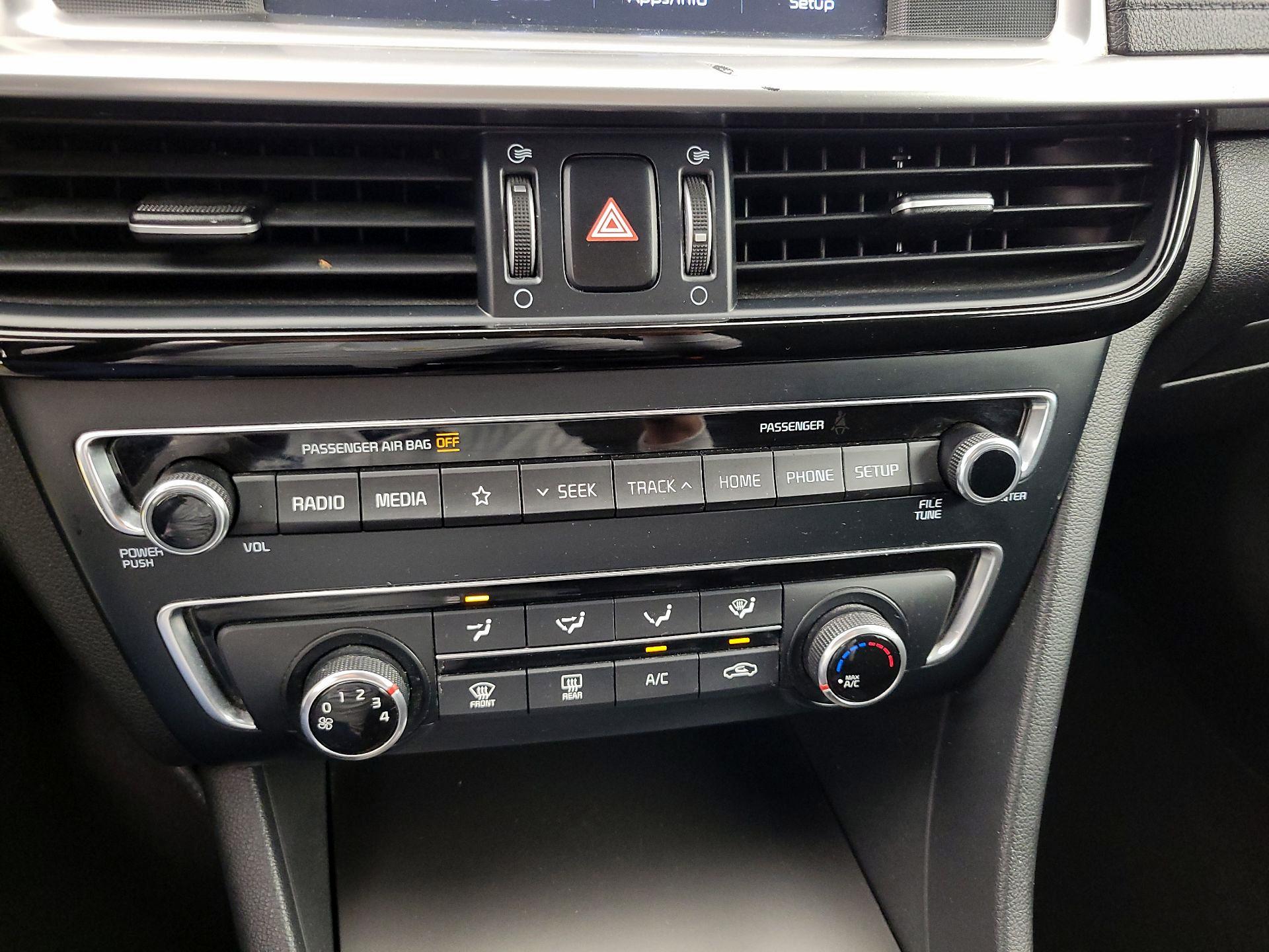 Thumbnail: 2019 Kia Optima - 16