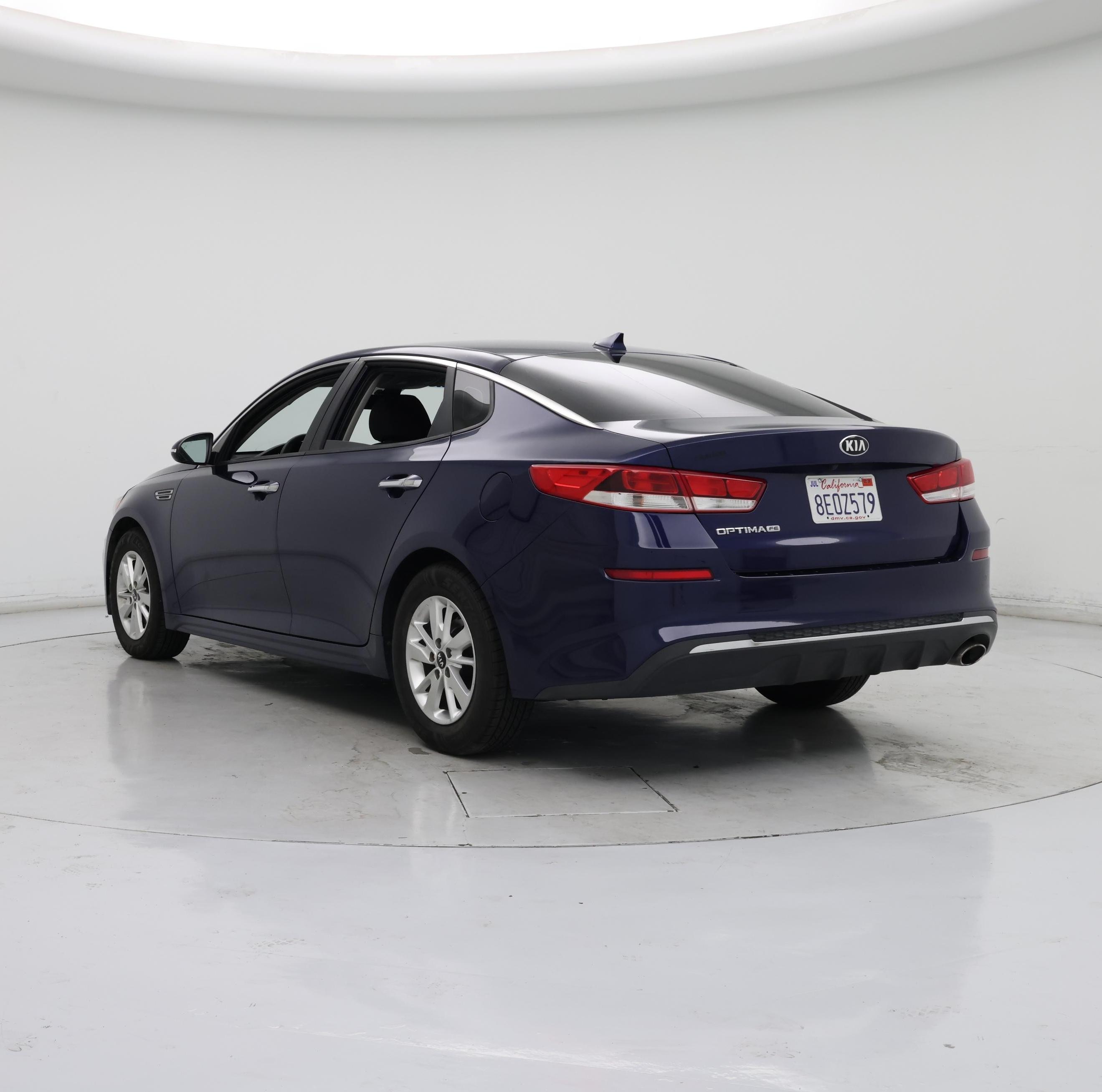 Thumbnail: 2019 Kia Optima - 2