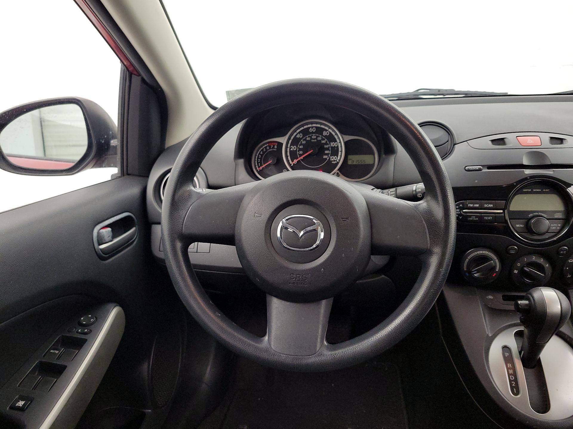 Thumbnail: 2014 Mazda Mazda2 - 10