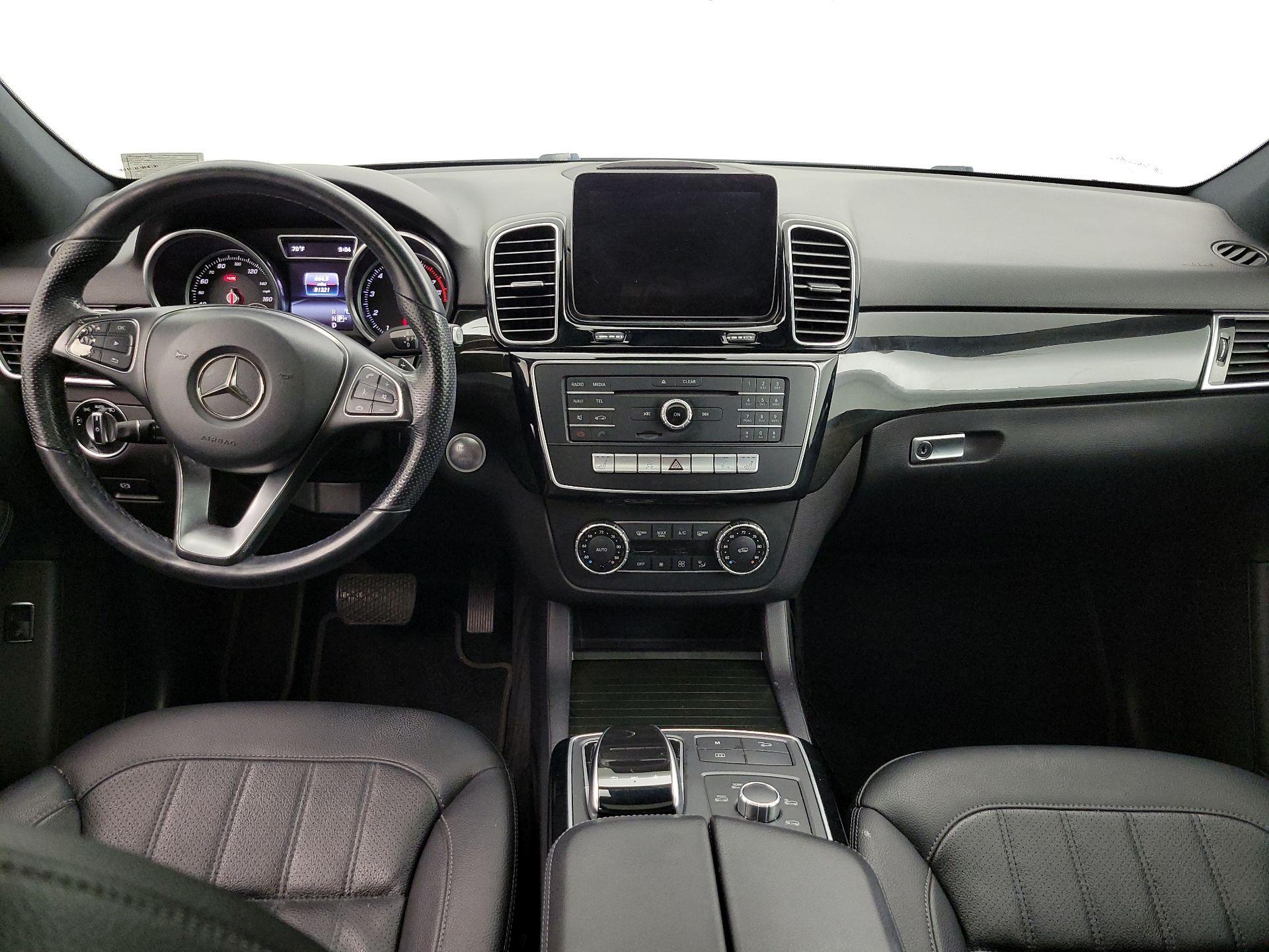 Thumbnail: 2017 Mercedes-Benz GLE - 9