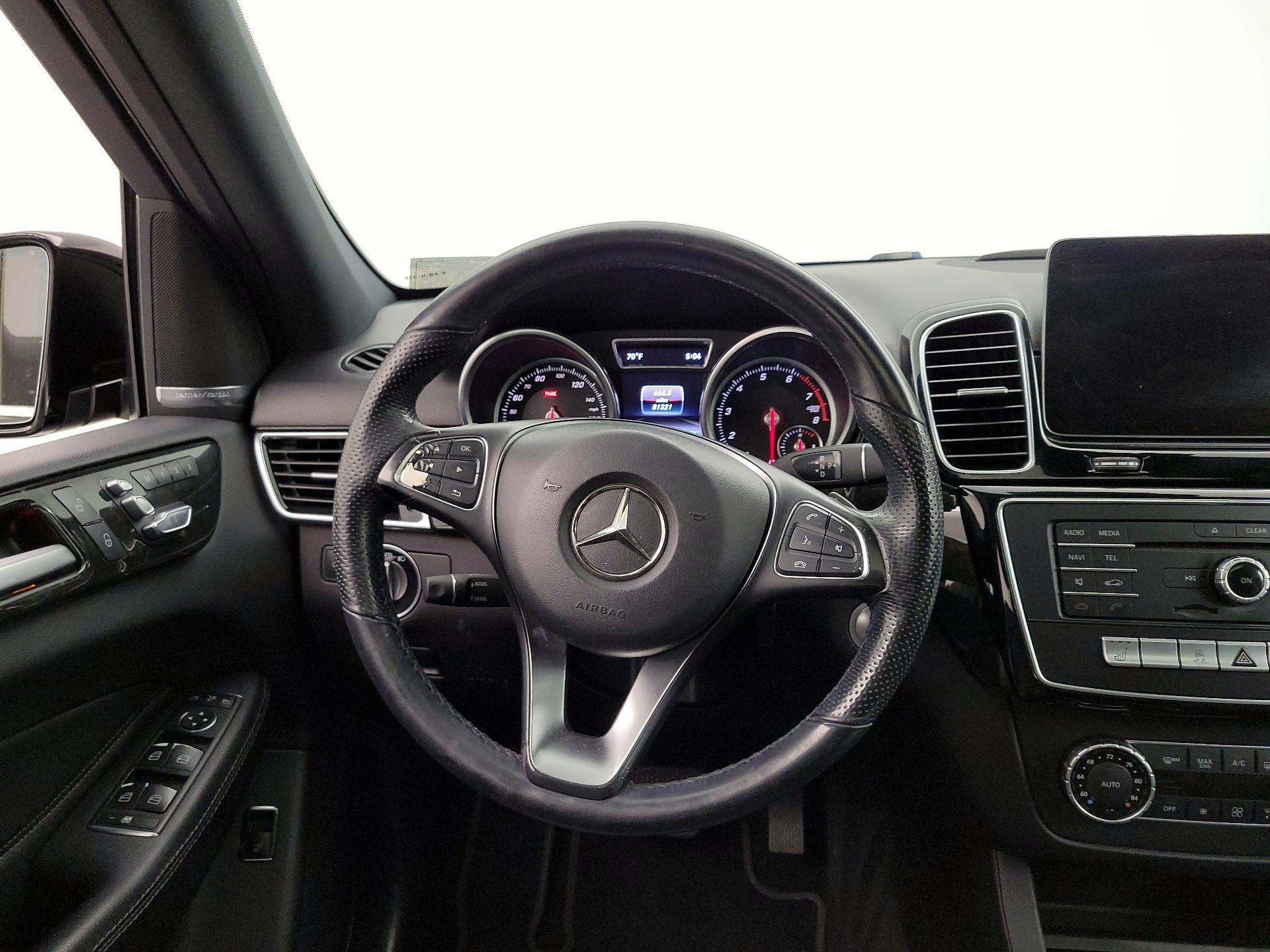 Thumbnail: 2017 Mercedes-Benz GLE - 10