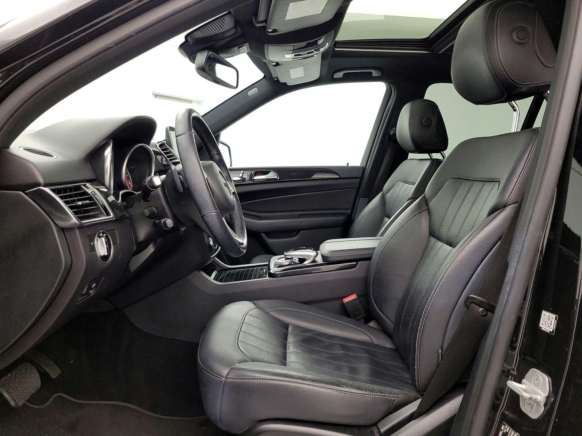 Thumbnail: 2017 Mercedes-Benz GLE - 11