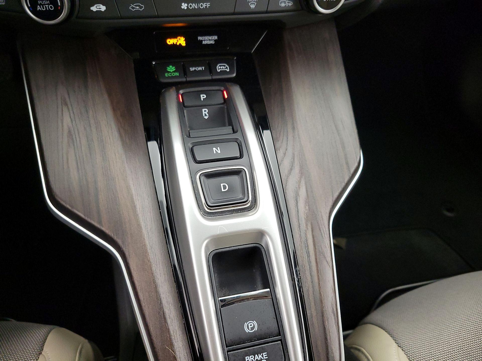 Thumbnail: 2018 Honda Clarity - 17