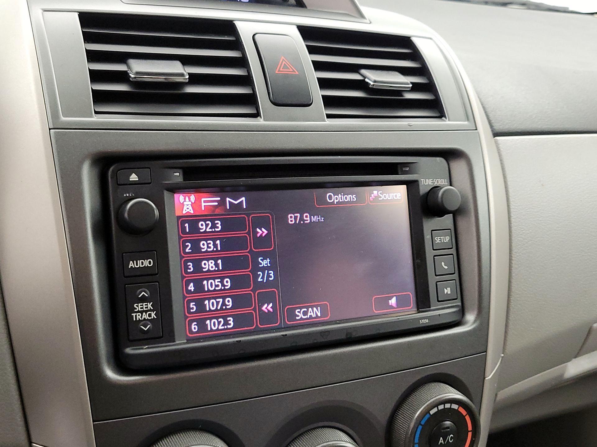 Thumbnail: 2013 Toyota Corolla - 14