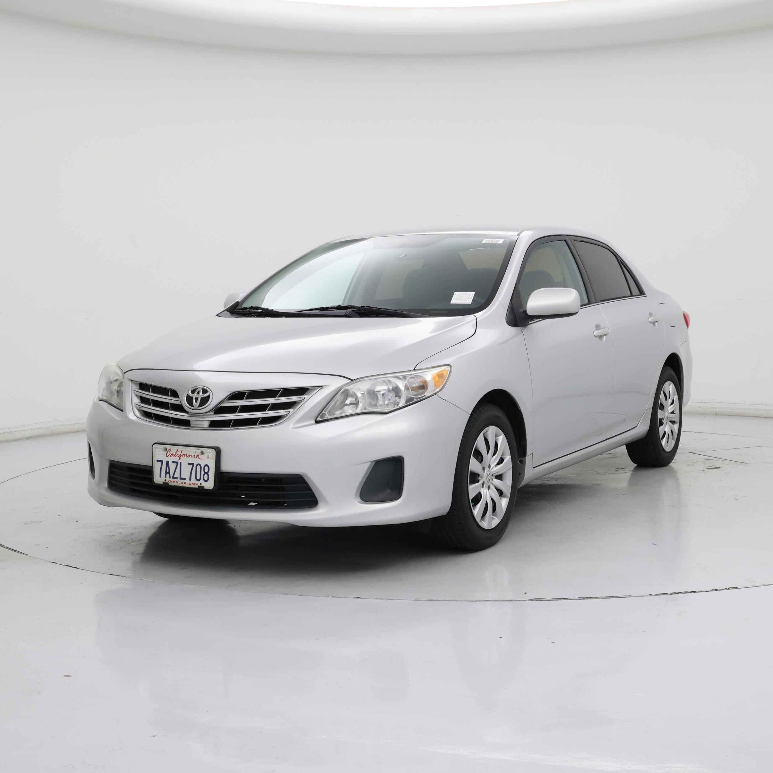 Thumbnail: 2013 Toyota Corolla - 4