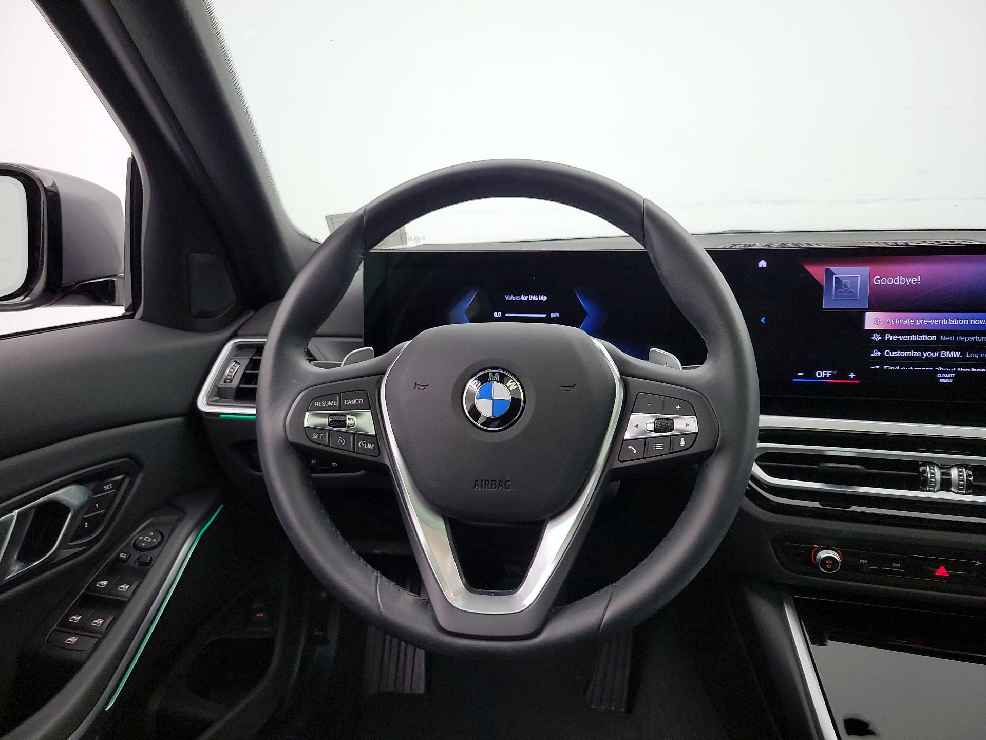 Thumbnail: 2023 BMW 3 Series - 10