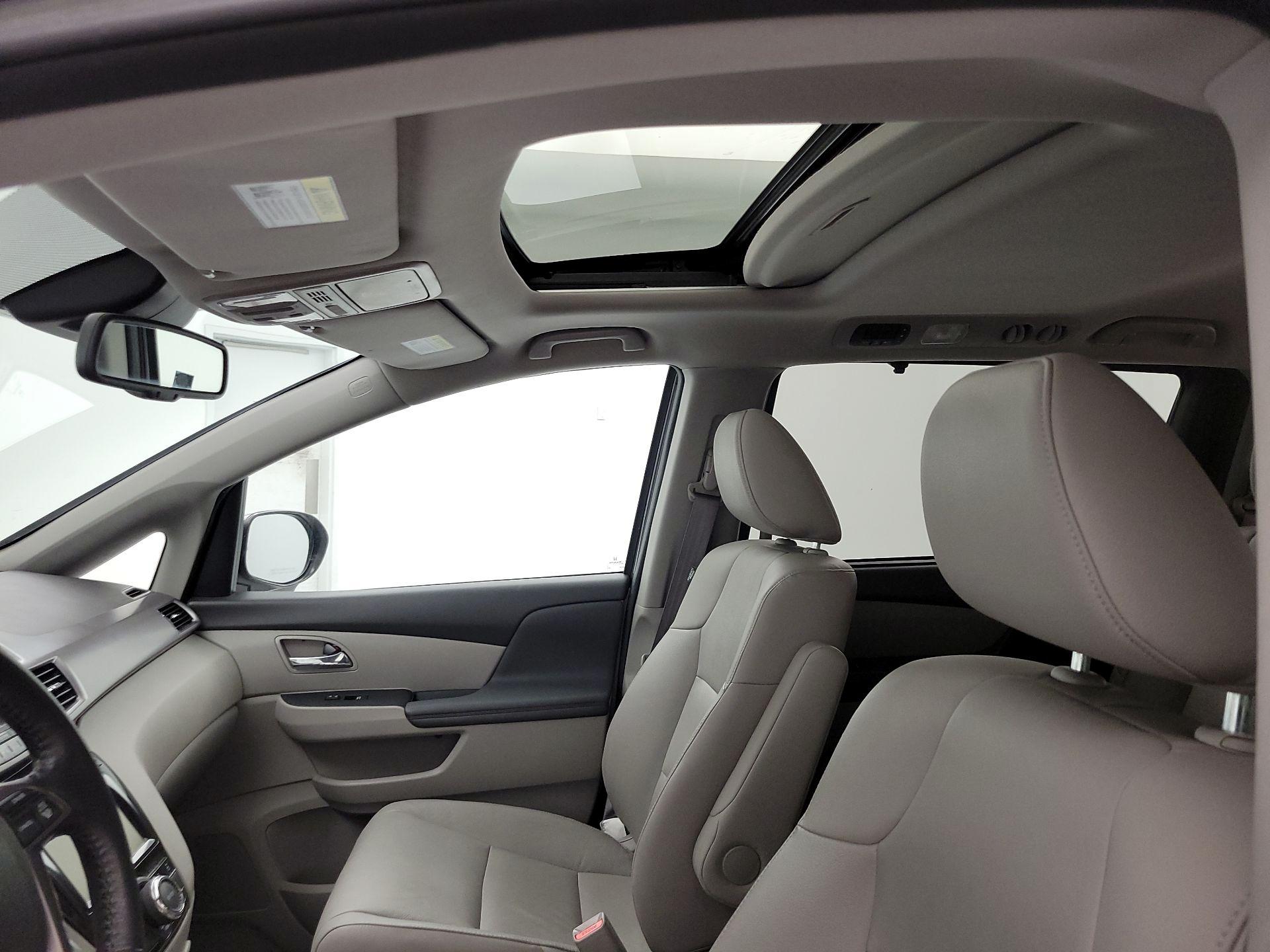 Thumbnail: 2016 Honda Odyssey - 20