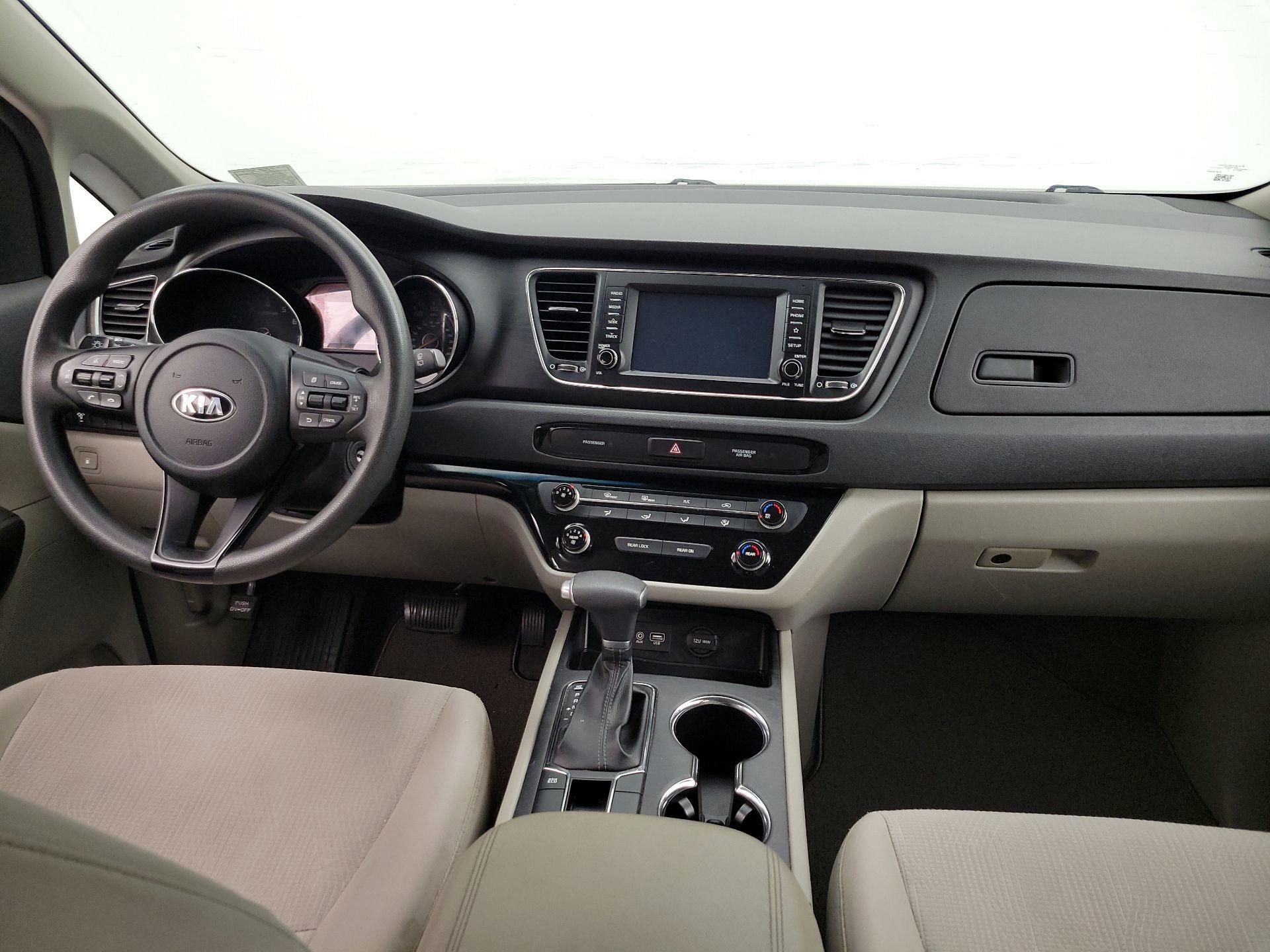 Thumbnail: 2019 Kia Sedona - 9