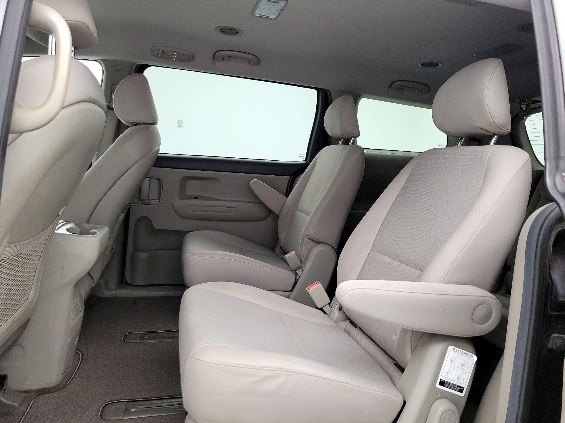 Thumbnail: 2019 Kia Sedona - 19