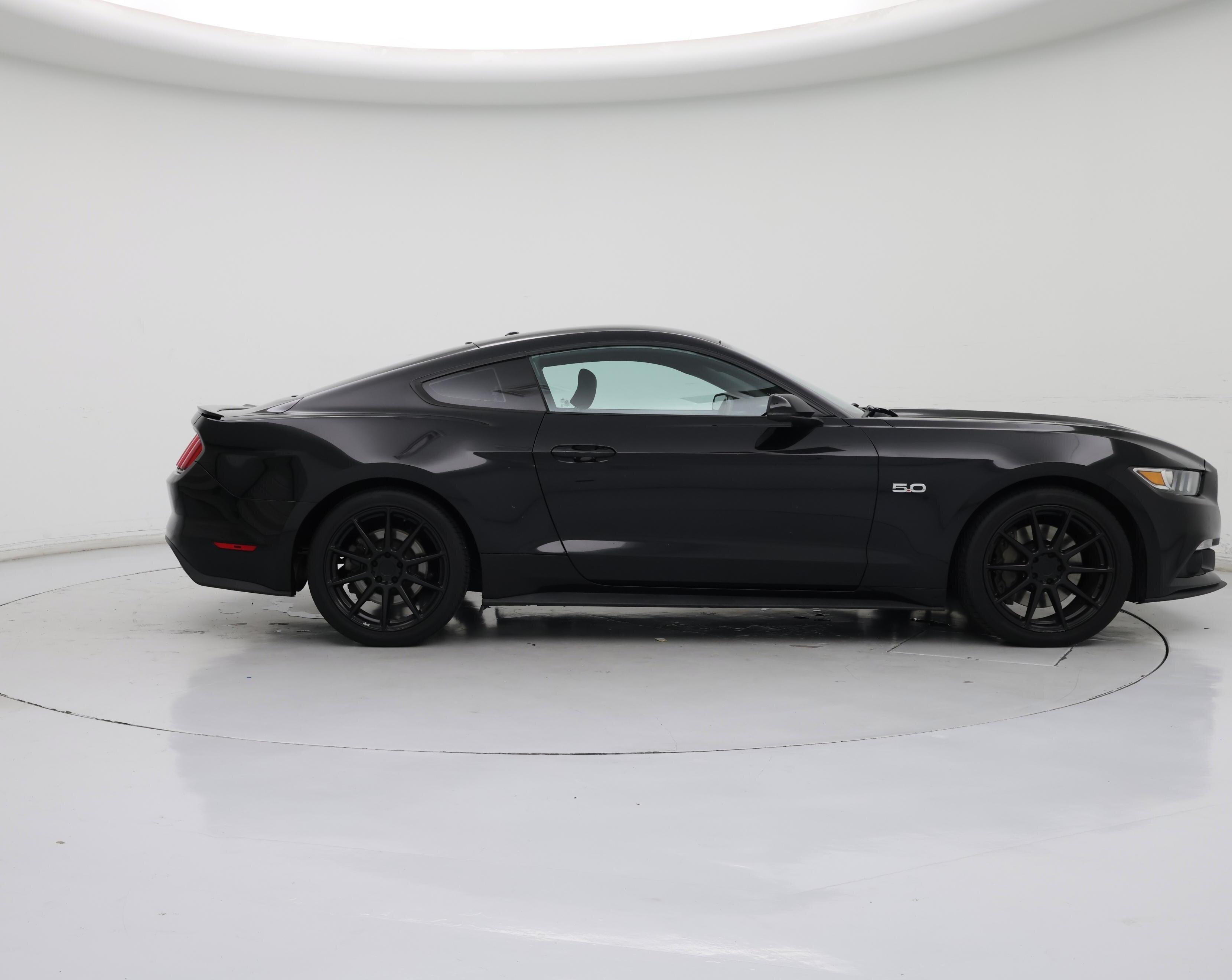 Thumbnail: 2017 Ford Mustang - 7