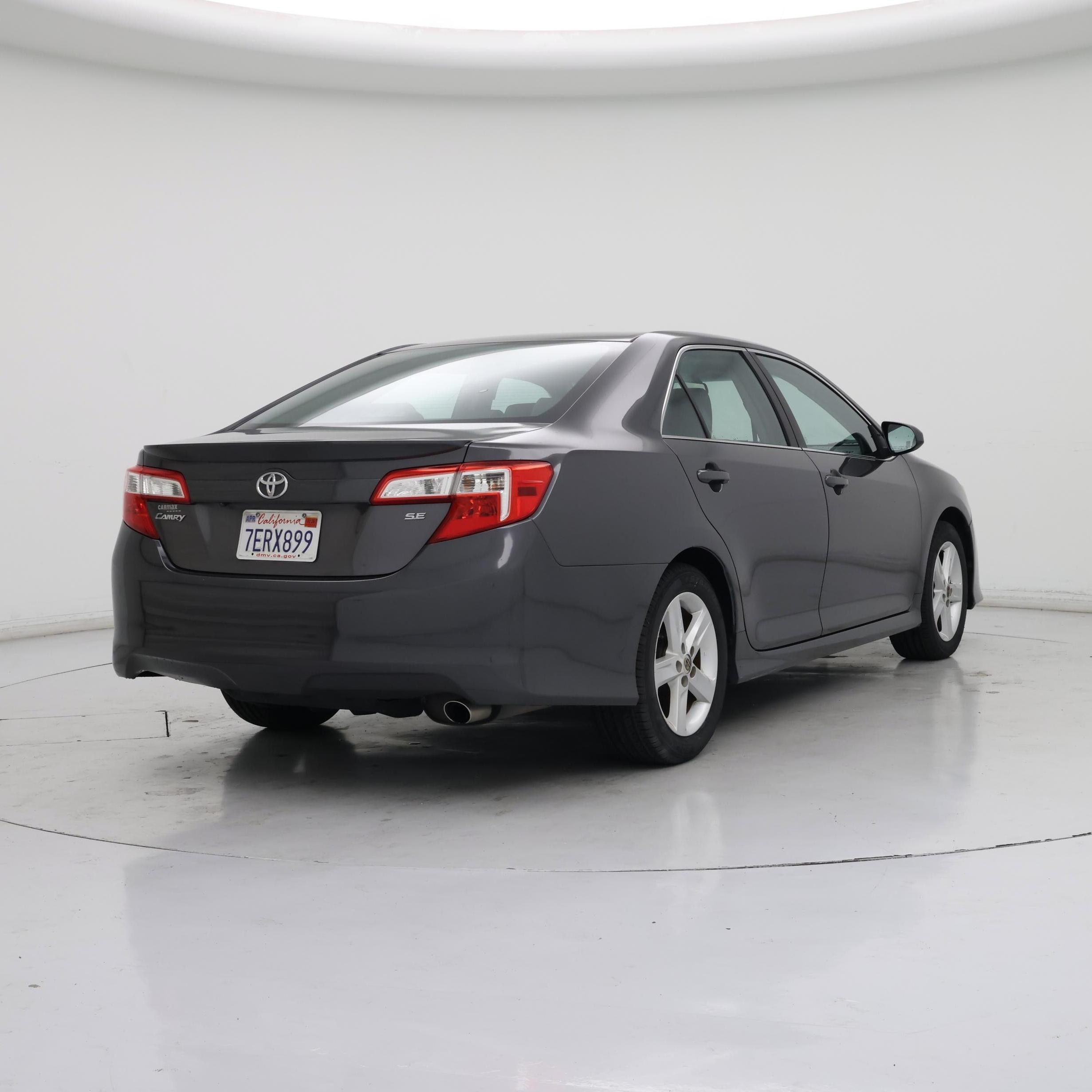 Thumbnail: 2014 Toyota Camry - 8