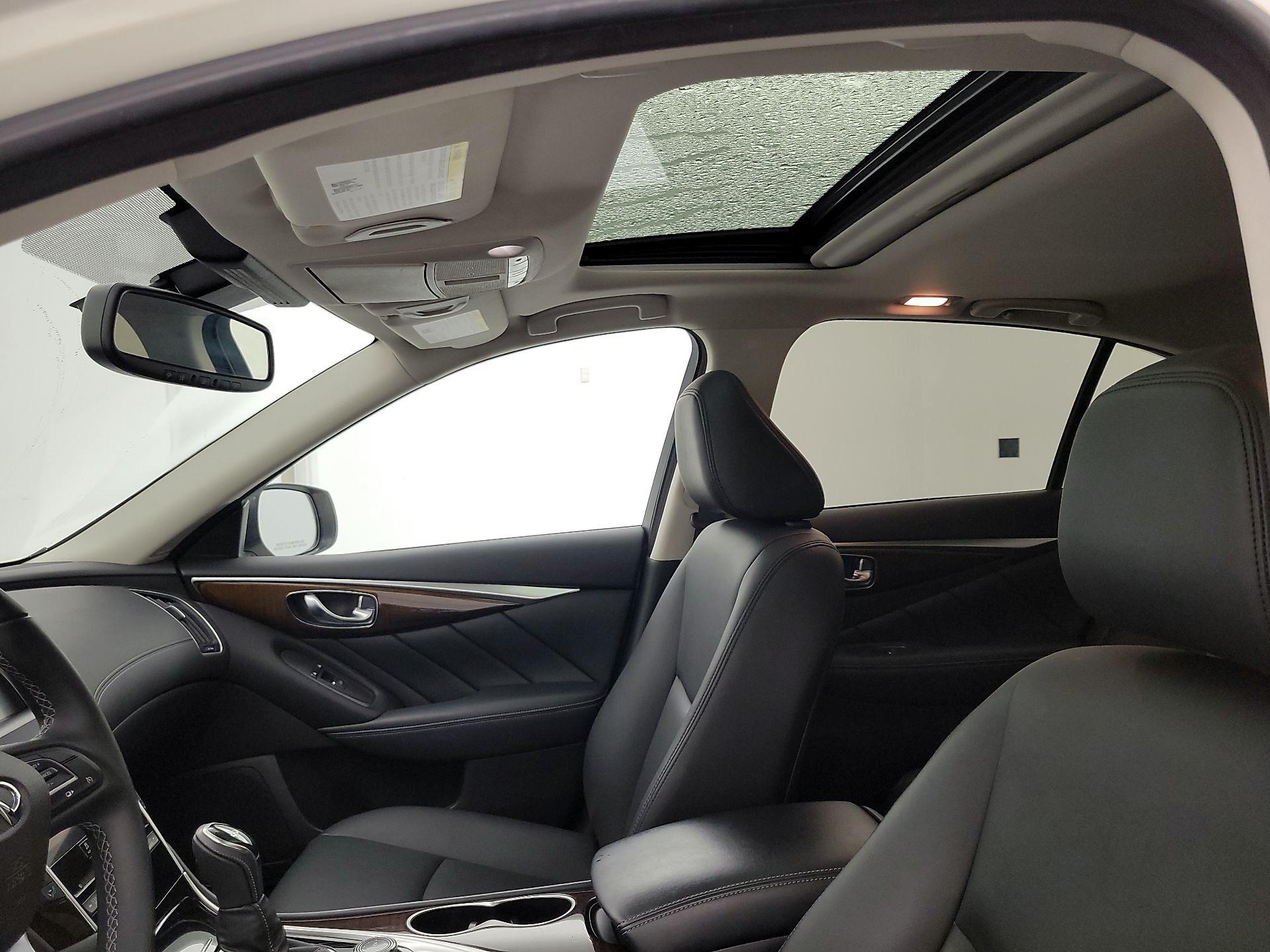 Thumbnail: 2019 INFINITI Q50 - 18