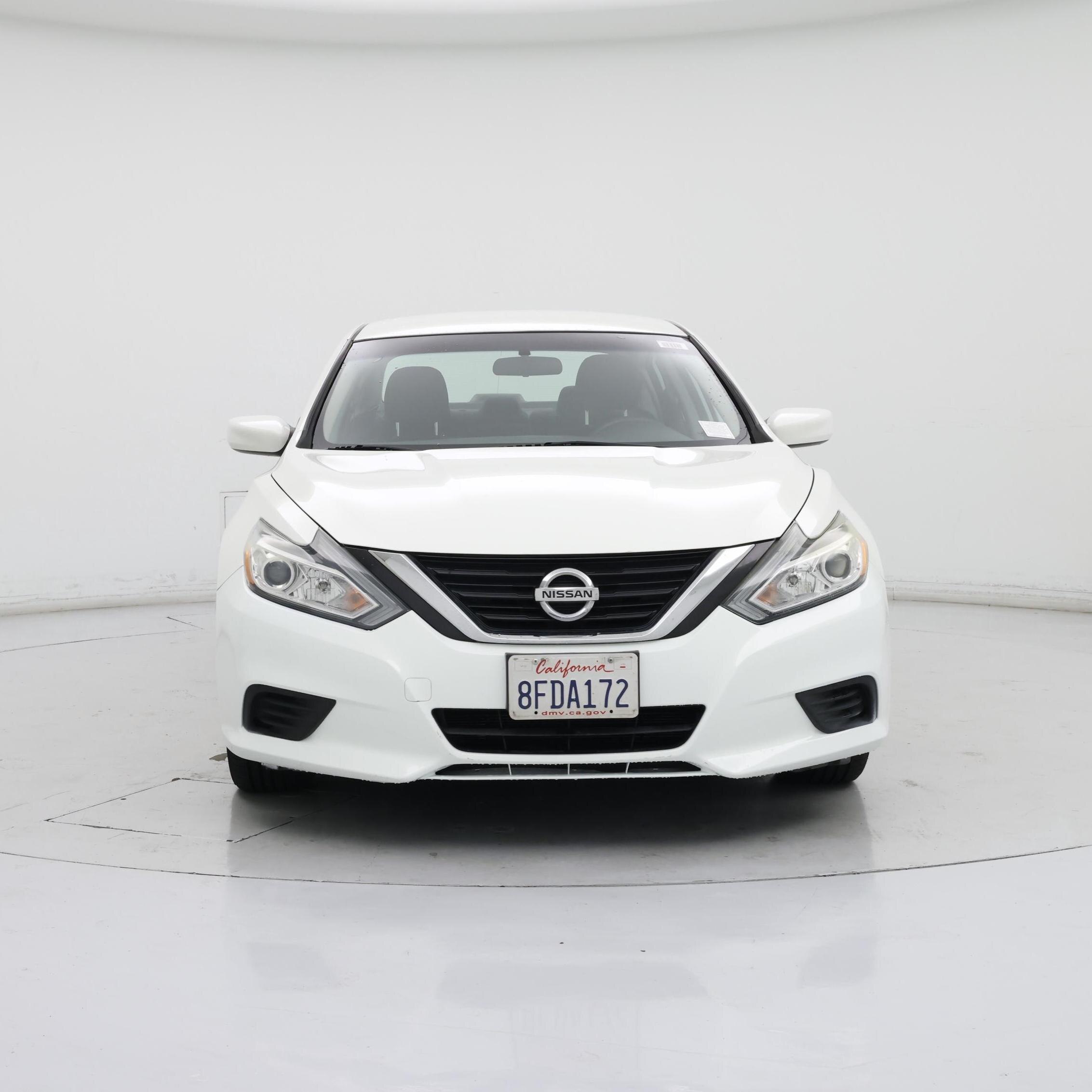 Thumbnail: 2018 Nissan Altima - 5