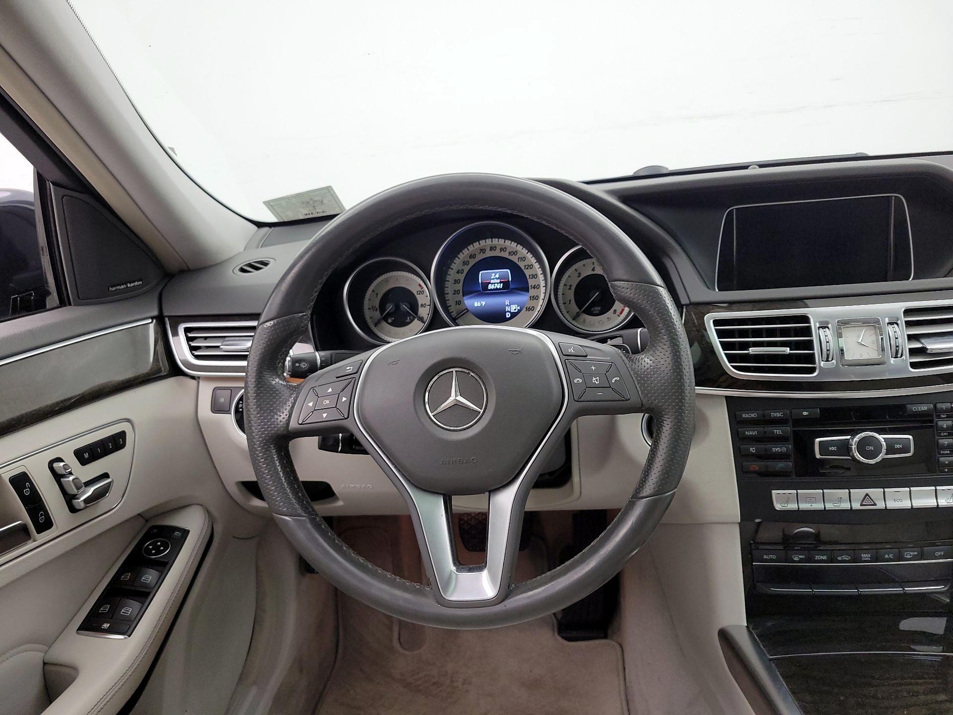 Thumbnail: 2014 Mercedes-Benz E-Class - 10